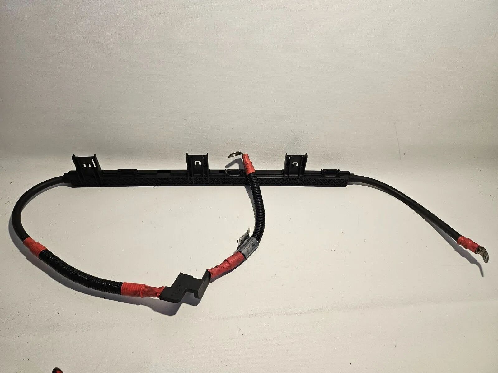 純正 BMW 1ER E87 E90 E91 N46 バッテリープラスケーブル 7530721