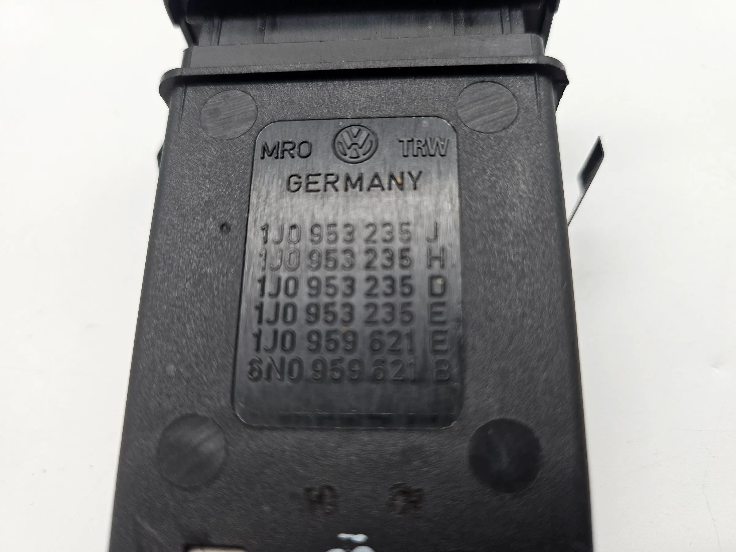 純正 VW ゴルフ4 IV 1J ボーラ 警告灯スイッチ 1J0953235J