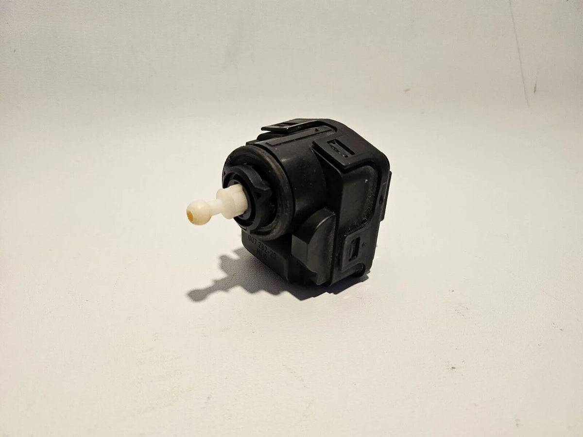 อะไหล่แท้ Skoda Octavia 1U0941295 มอเตอร์ปรับระดับไฟต่ำ 007282-20