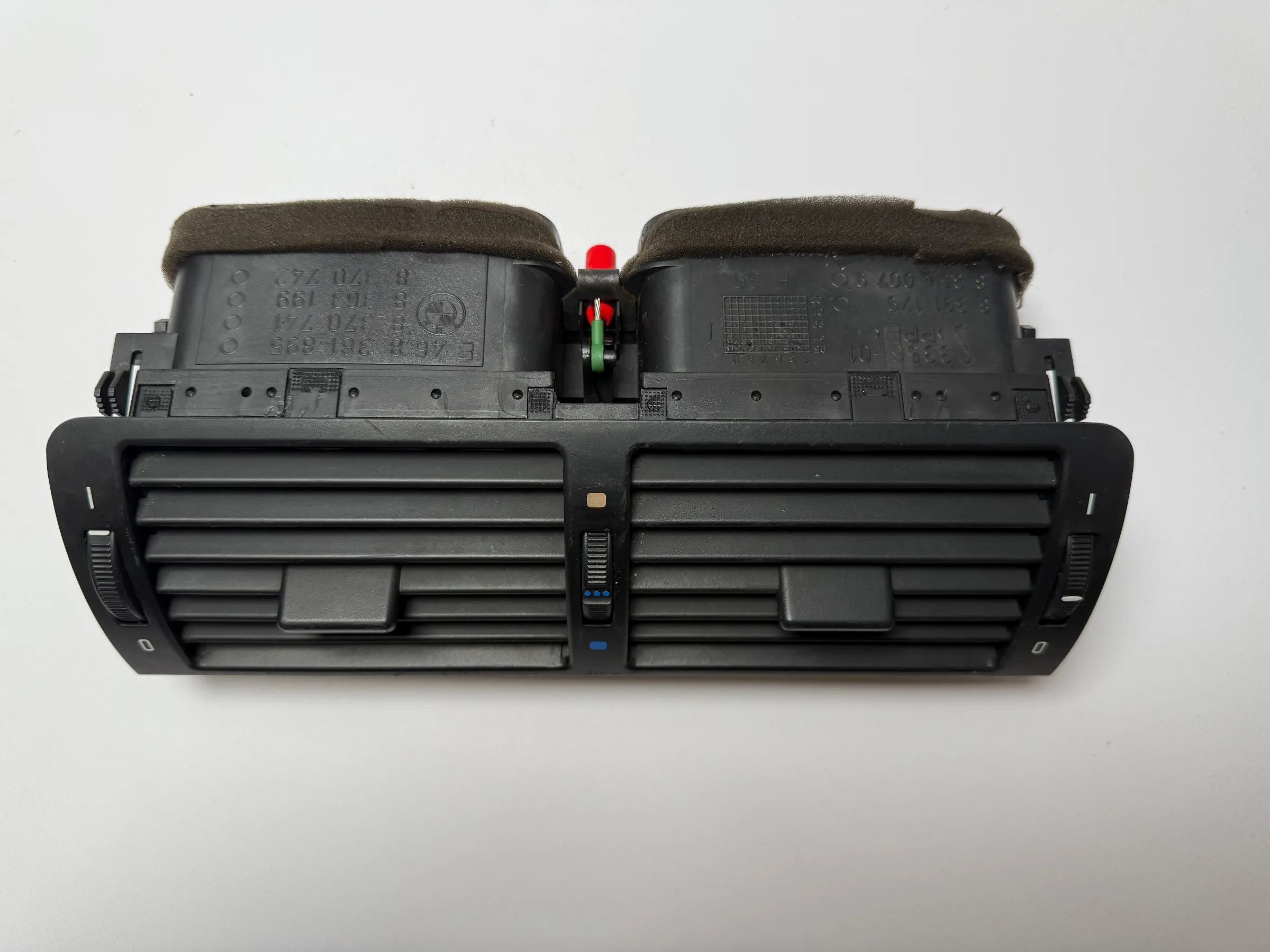 Diffuseur d'air avant central d'origine BMW Série 3 Compact (E46) 8363199