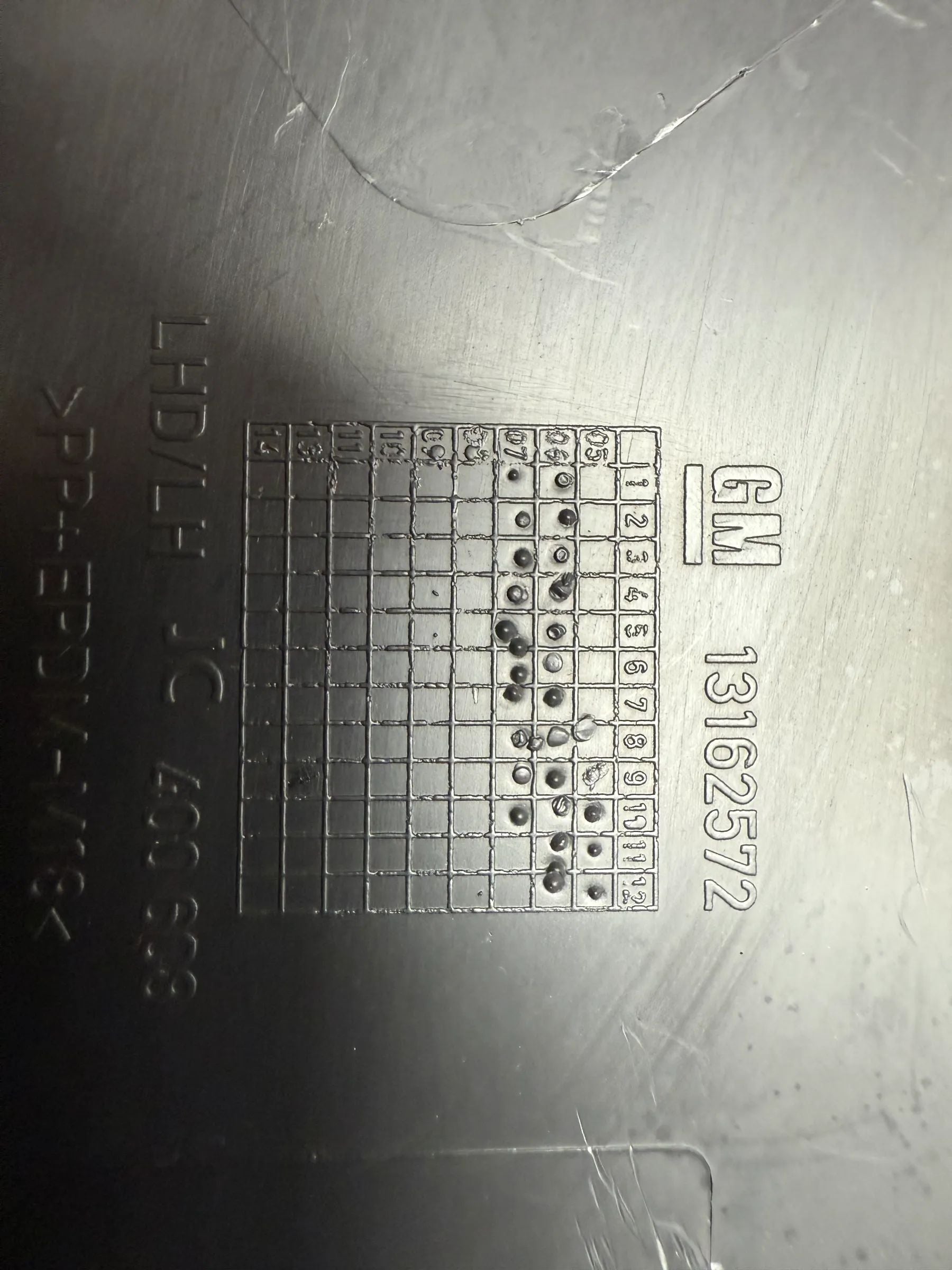 Оригинальная левая накладка панели приборов OPEL Zafira B 13162572