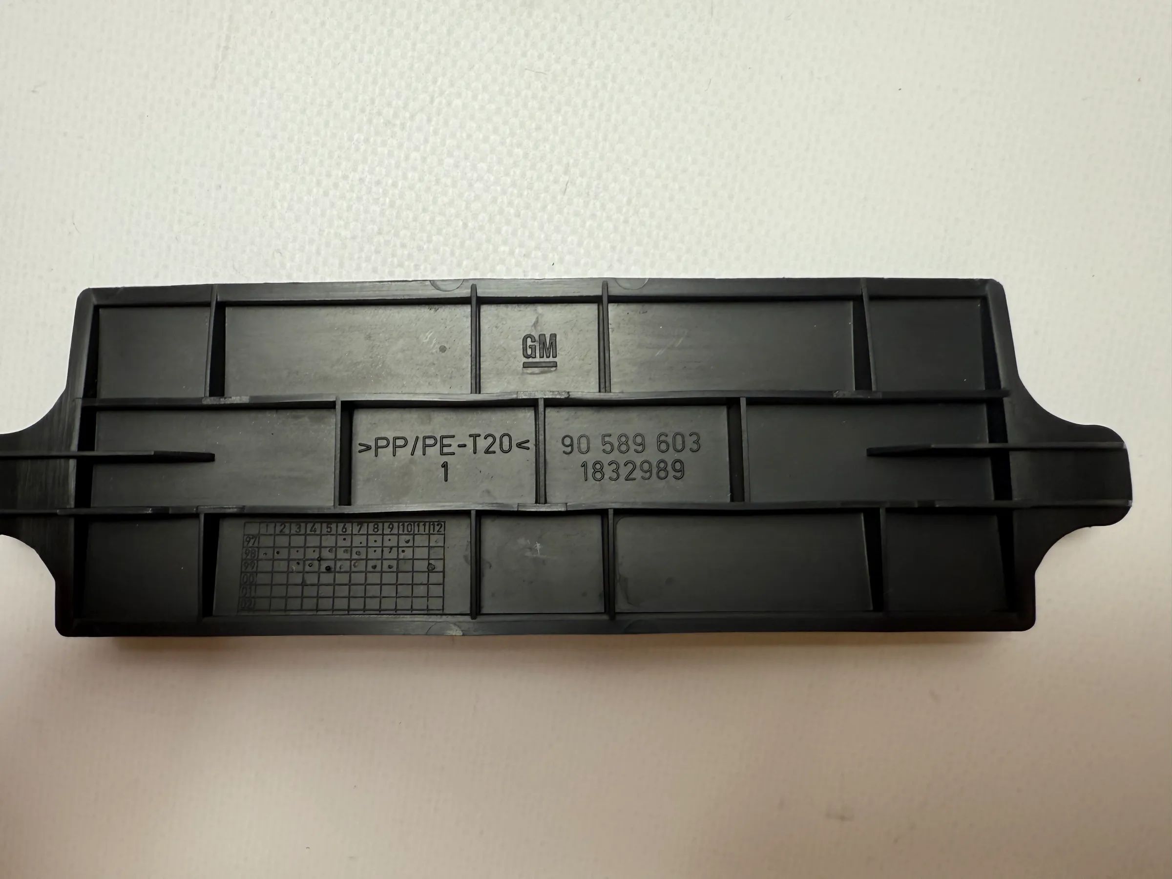 อะไหล่แท้ Opel Astra G 2003 แผงปิดหน้าจอวิทยุ 90589603 / 1832989