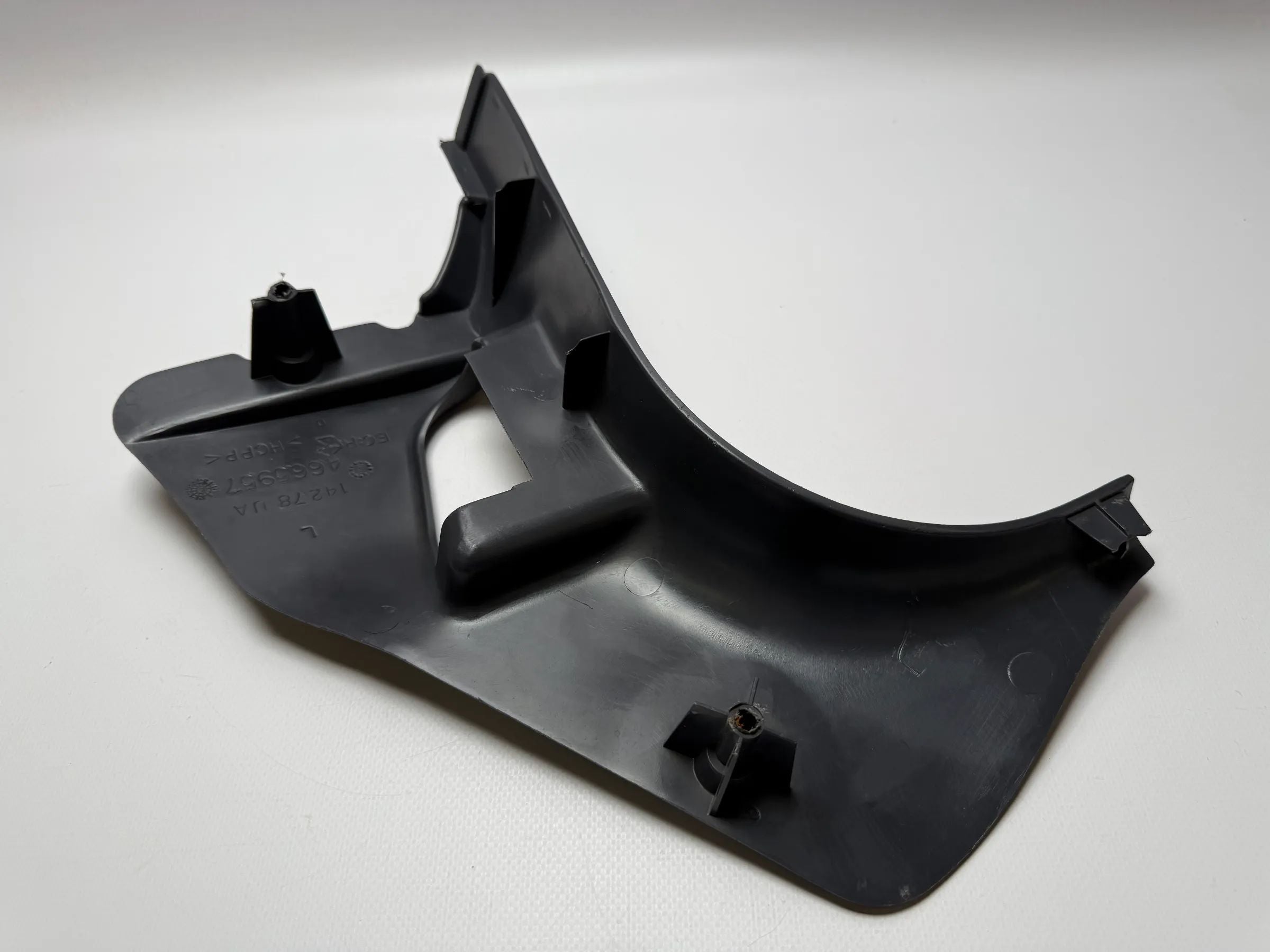 Original Chrysler Cirrus SEBRING LH Panel Samping 4665957 / 14278UA