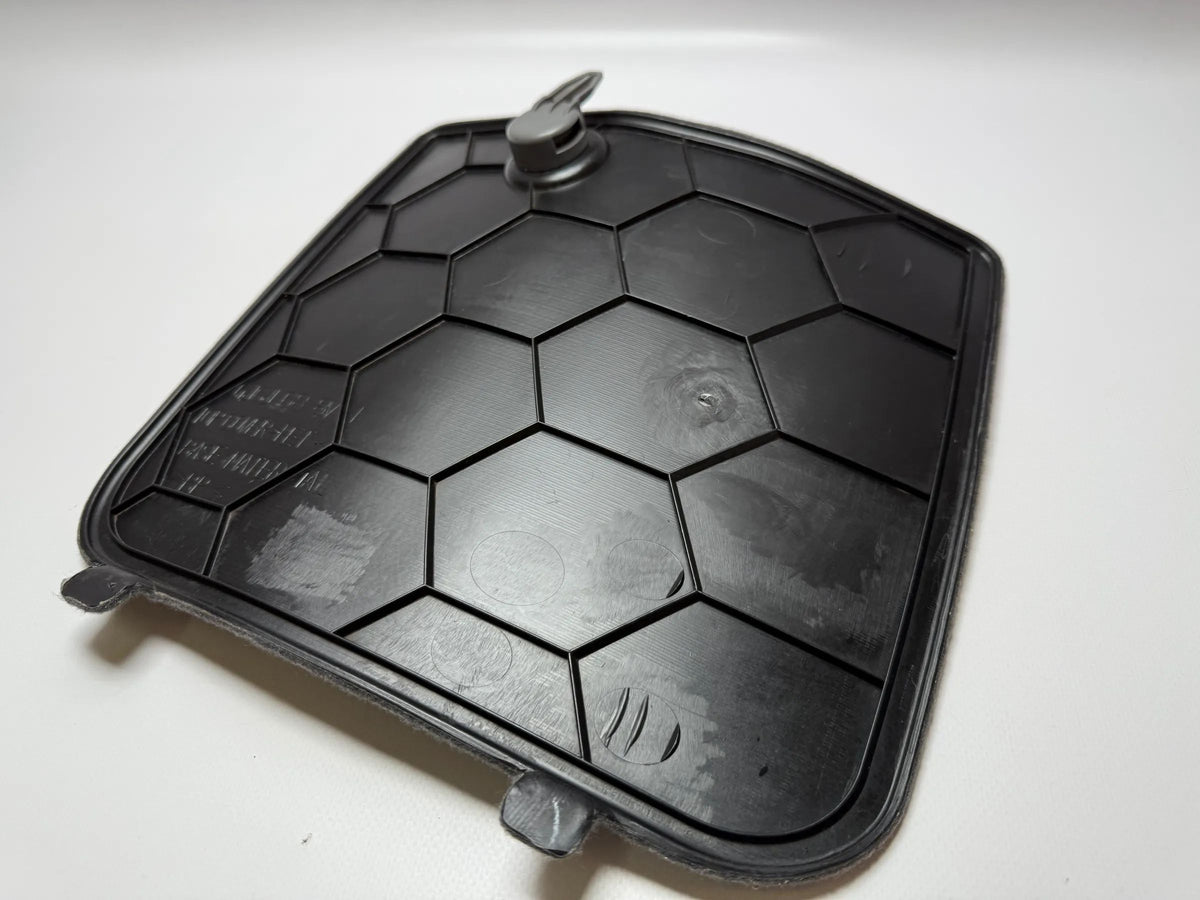 Orijinal Mazda 6 Bagaj Kapağı / Sol Yan Kaplama GJ6J688V1