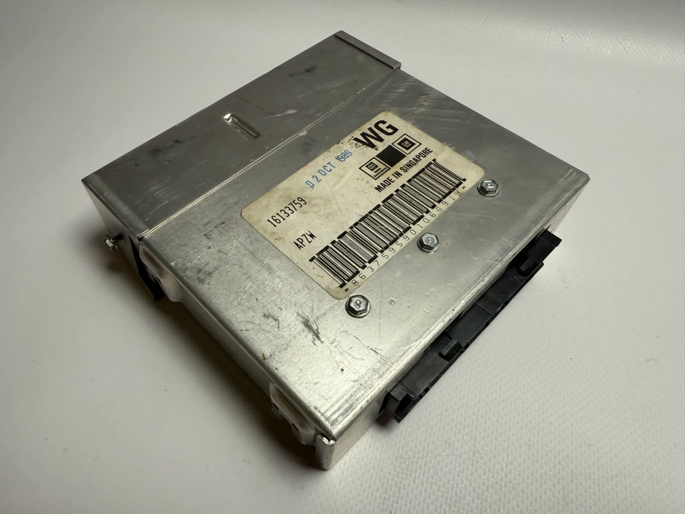 Origineel Opel Vectra (89-95) 1.6i Motorbesturing, ECU 16133759