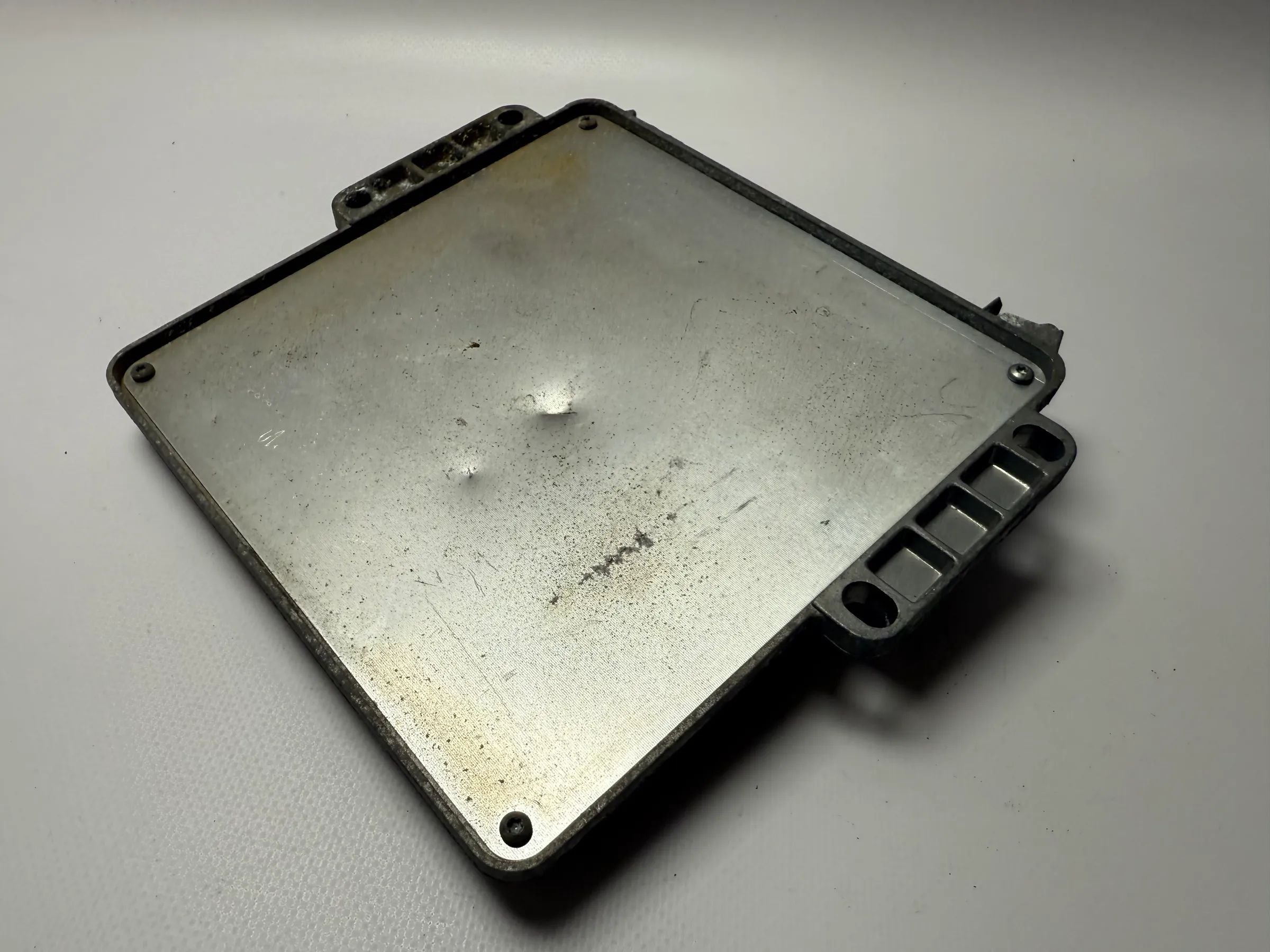 Centralina Original Renault Twingo 1.2 ECU PLF 7700108452 / HOM 7700105560 - auto-veritas.com/pt/