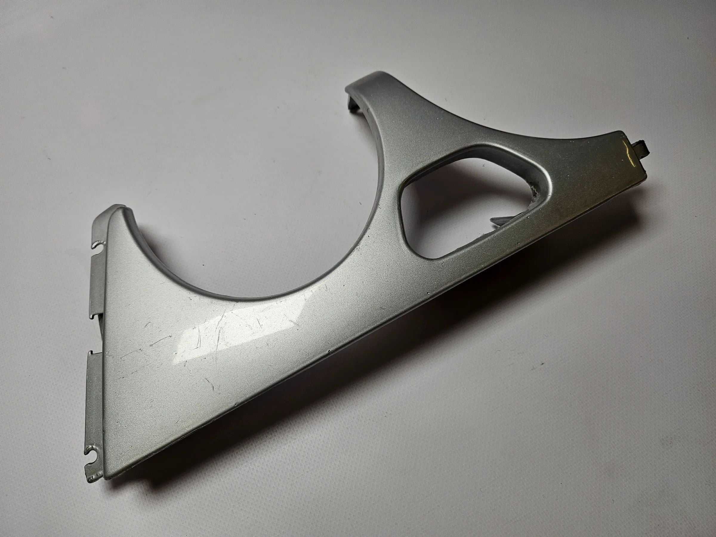 Original Mercedes W210 Embellecedor del faro izquierdo plateado A2108200312