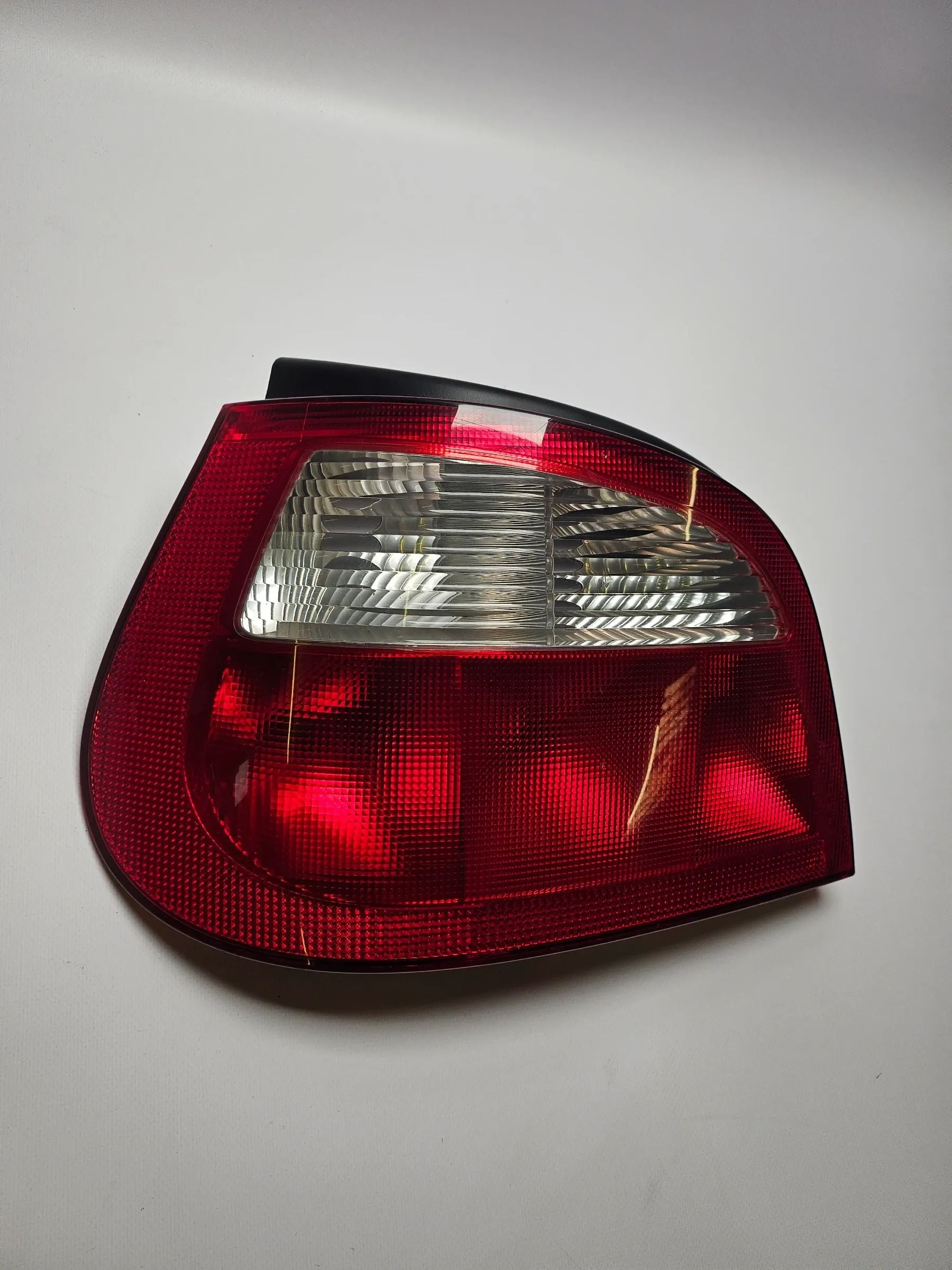 อะไหล่แท้ไฟท้ายซ้าย Renault Megane 1 1999-2003