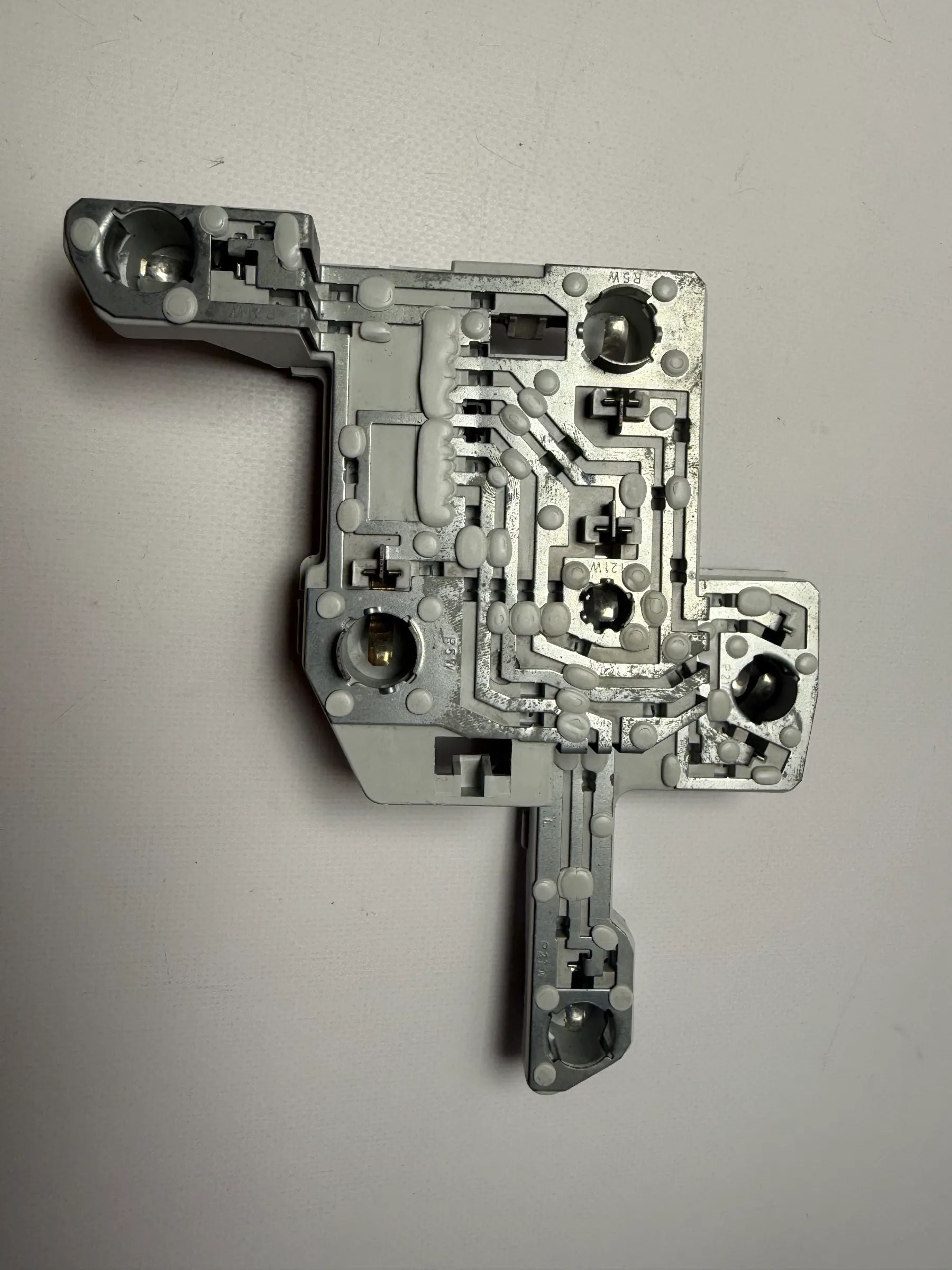 Original Ford Mondeo 1.8 Turnier B5Y/B4Y/BWY Suporte da Lâmpada Esquerdo 1S7X-13N099-A