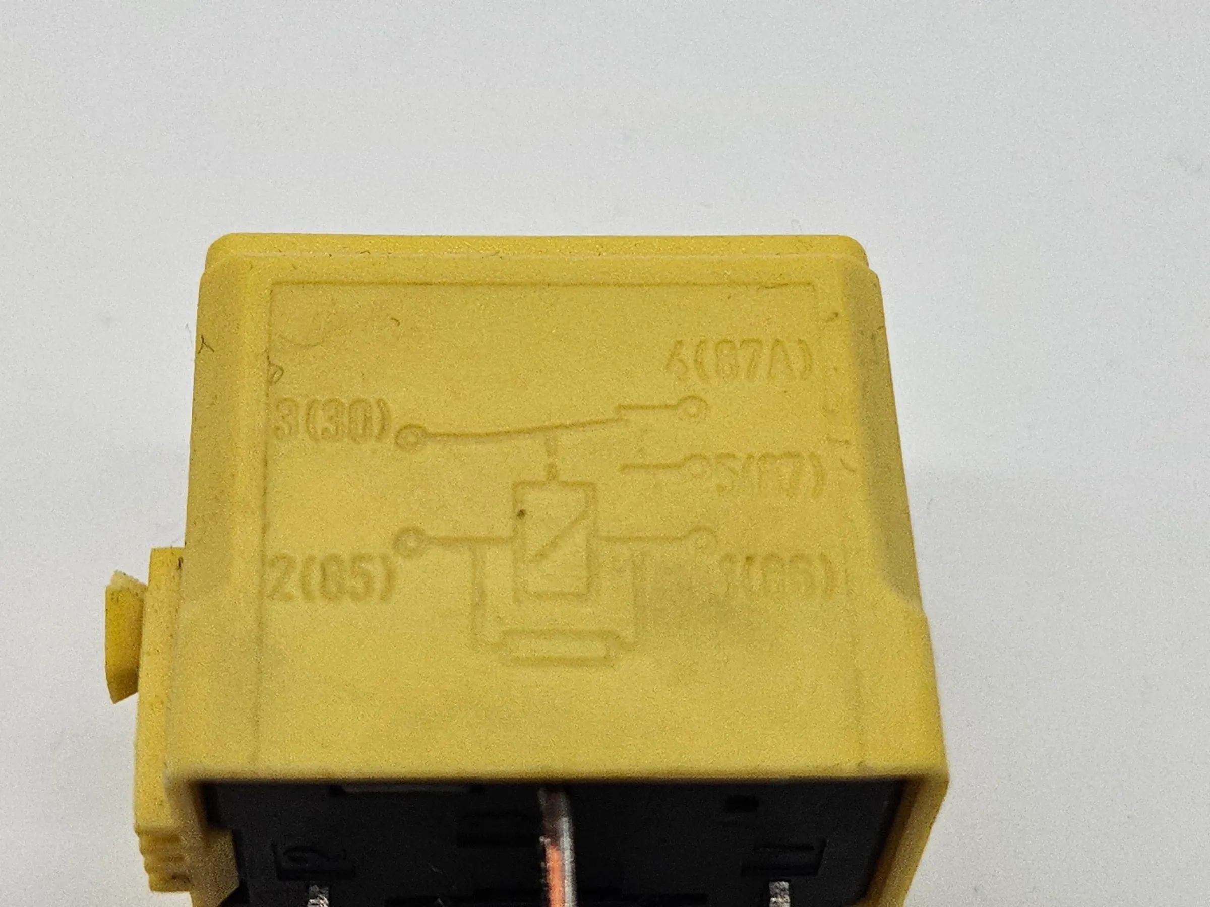 Mercedes Benz Hella Relais Wechsler Arbeitsrelais Auto A0025421419 4RD007794-00