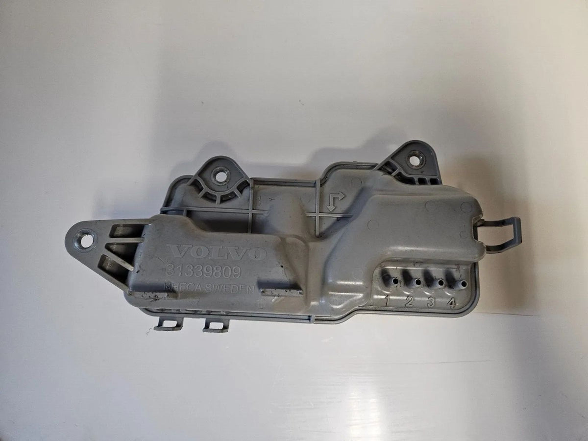 original Vakuumbehälter 31339809 285Tkm Volvo XC60 2.0 D4 14.1820.101