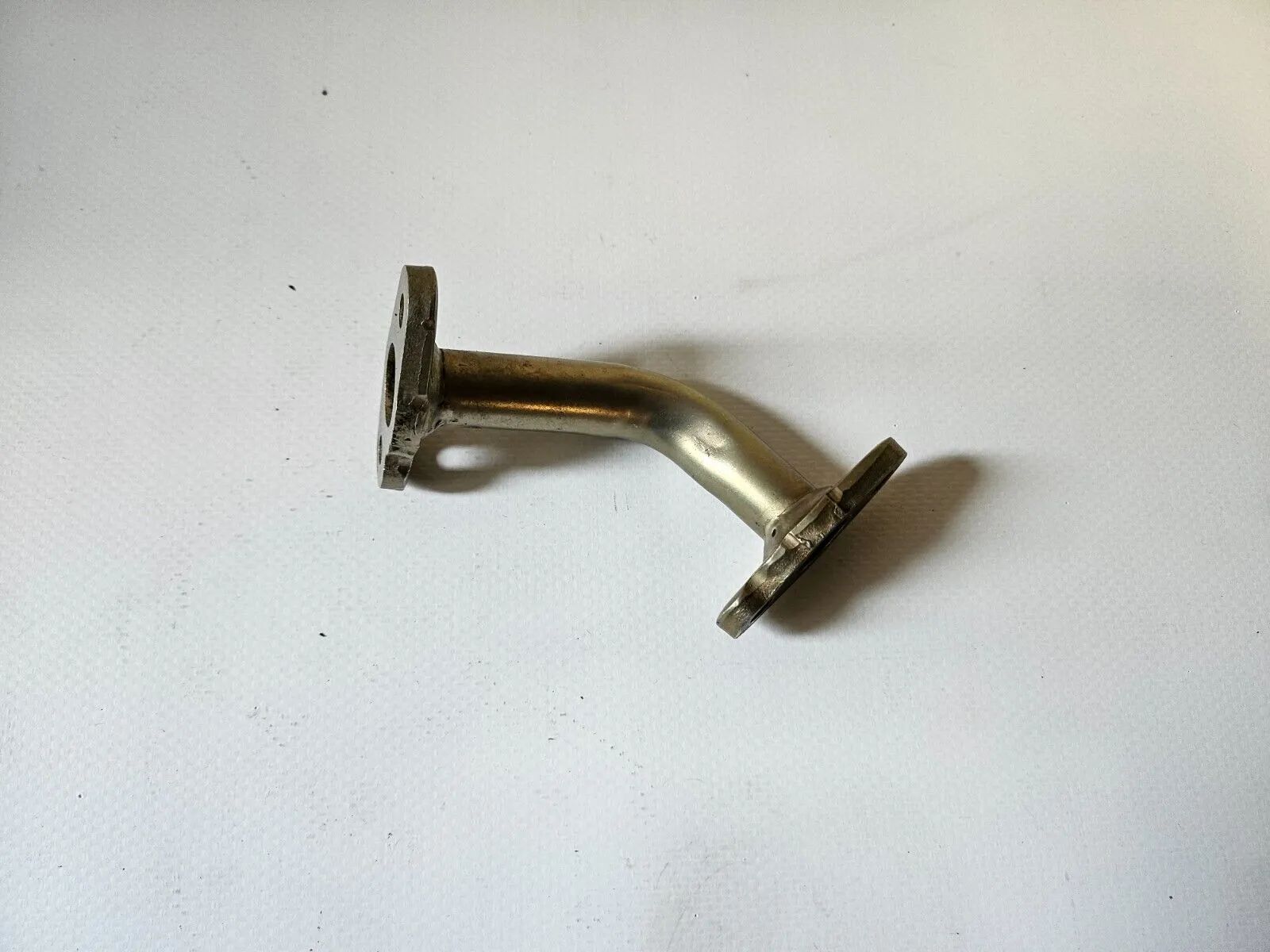 original Volvo 2.0D  D4204T9  Abgaskühler Kanal Rohr Leitung AGR