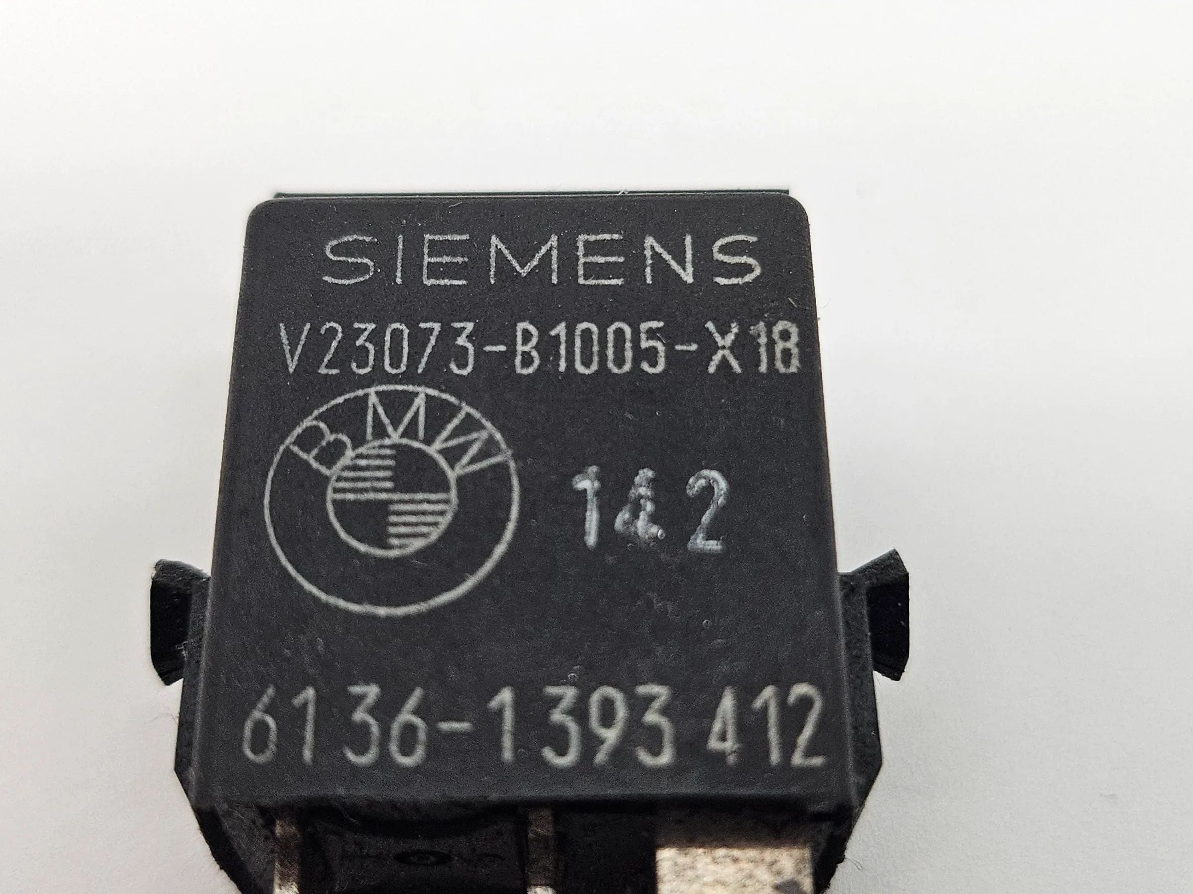 Original BMW 5 (E34) 520I 24V Relais Schließer 1393412