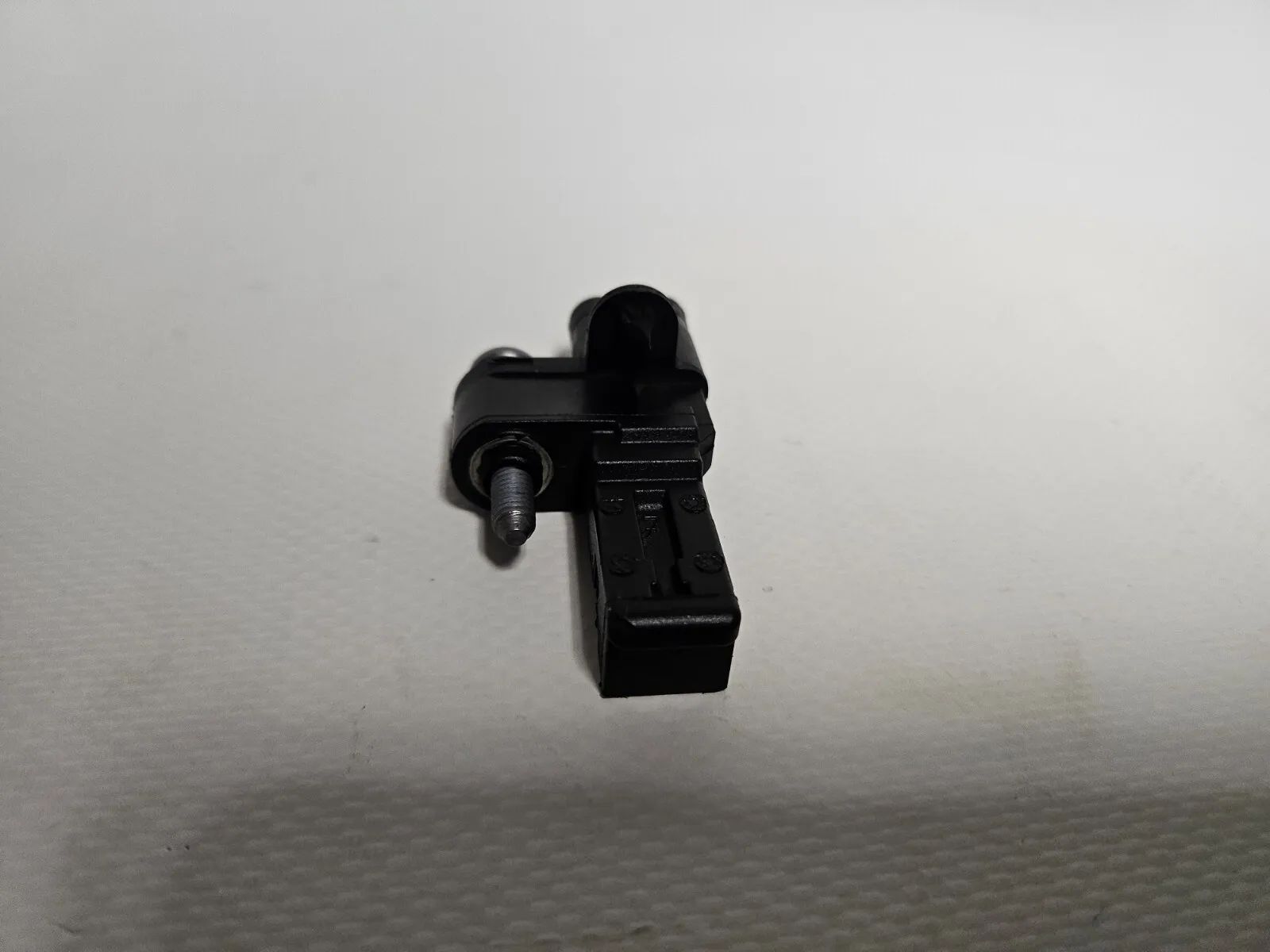 Oryginalny czujnik położenia wału korbowego BMW 1er F20 F21 F30 F31 14i 16i 18i N13B16A 7561753