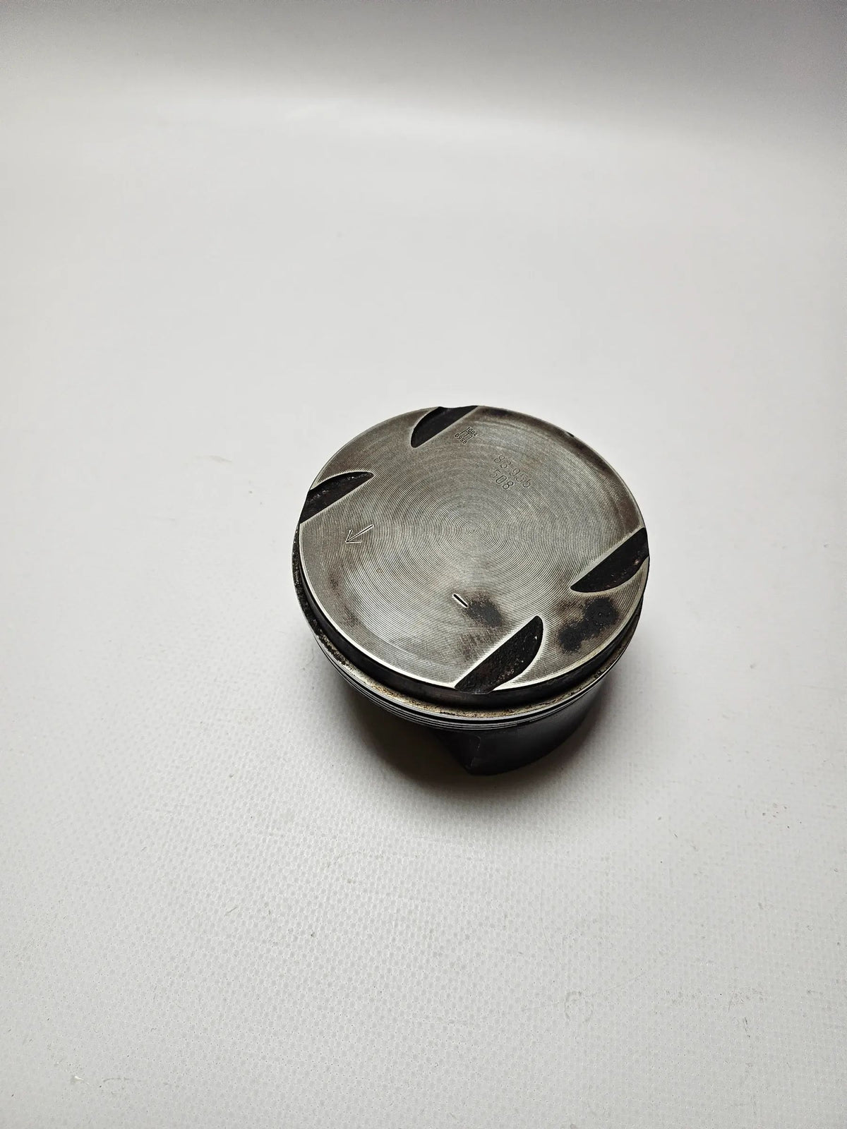อะไหล่แท้ Mahle ลูกสูบ BMW E46 E39 M52B28 528i 328i ขนาด 83.955 มม. 84L53