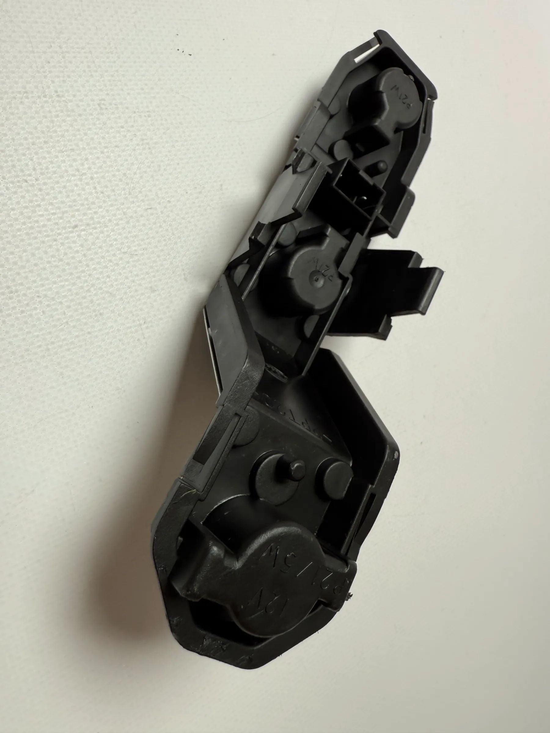 Original NISSAN Micra II K11 Lampenträger Rücklicht Hinten L/R 236 721