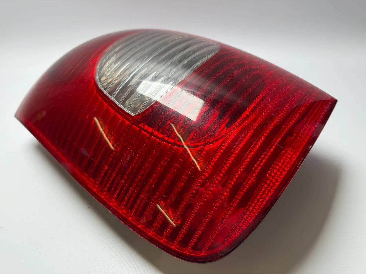 Oryginalna lewa tylna lampa tyłu Citroen Xsara Picasso N68 9650005880 / 89032867