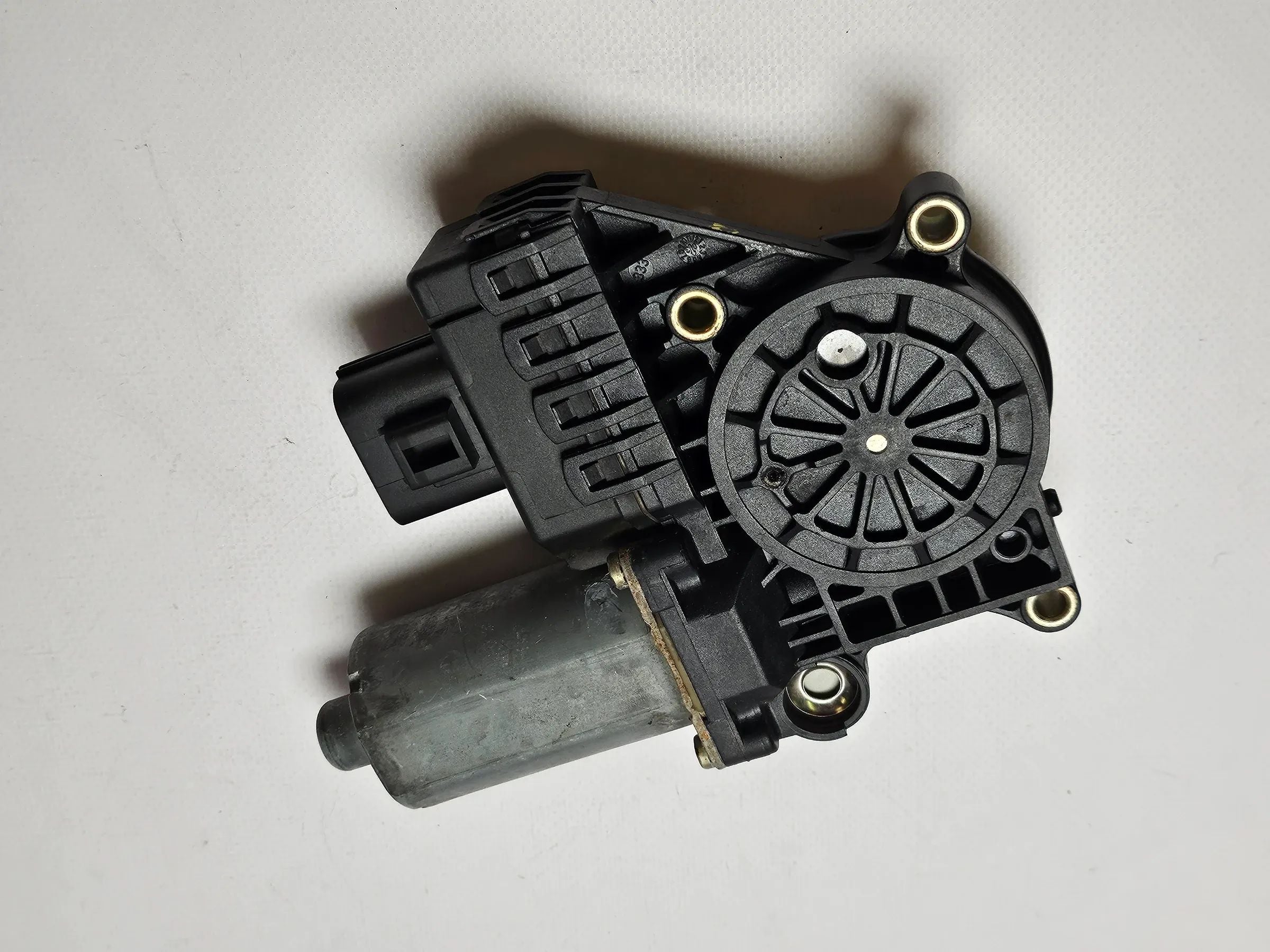 Orig. Ford Mondeo 3 Fensterhebermotor Fensterheber Motor Vorne Links  0130821770