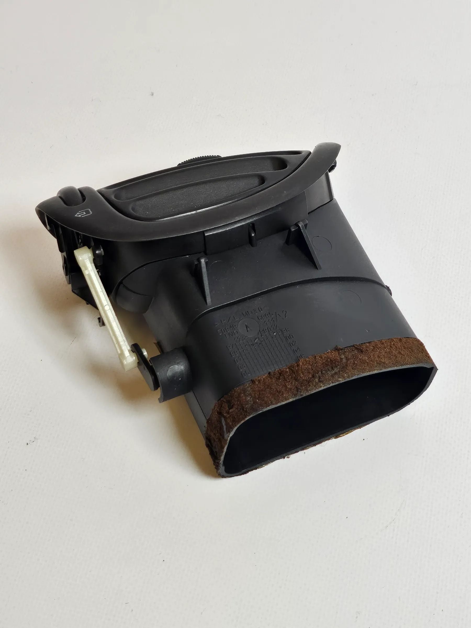 Peugeot 206 CC Luftdüse Luftdusche Lüftungsdüse Lüftungsgitter rechts 9632184377