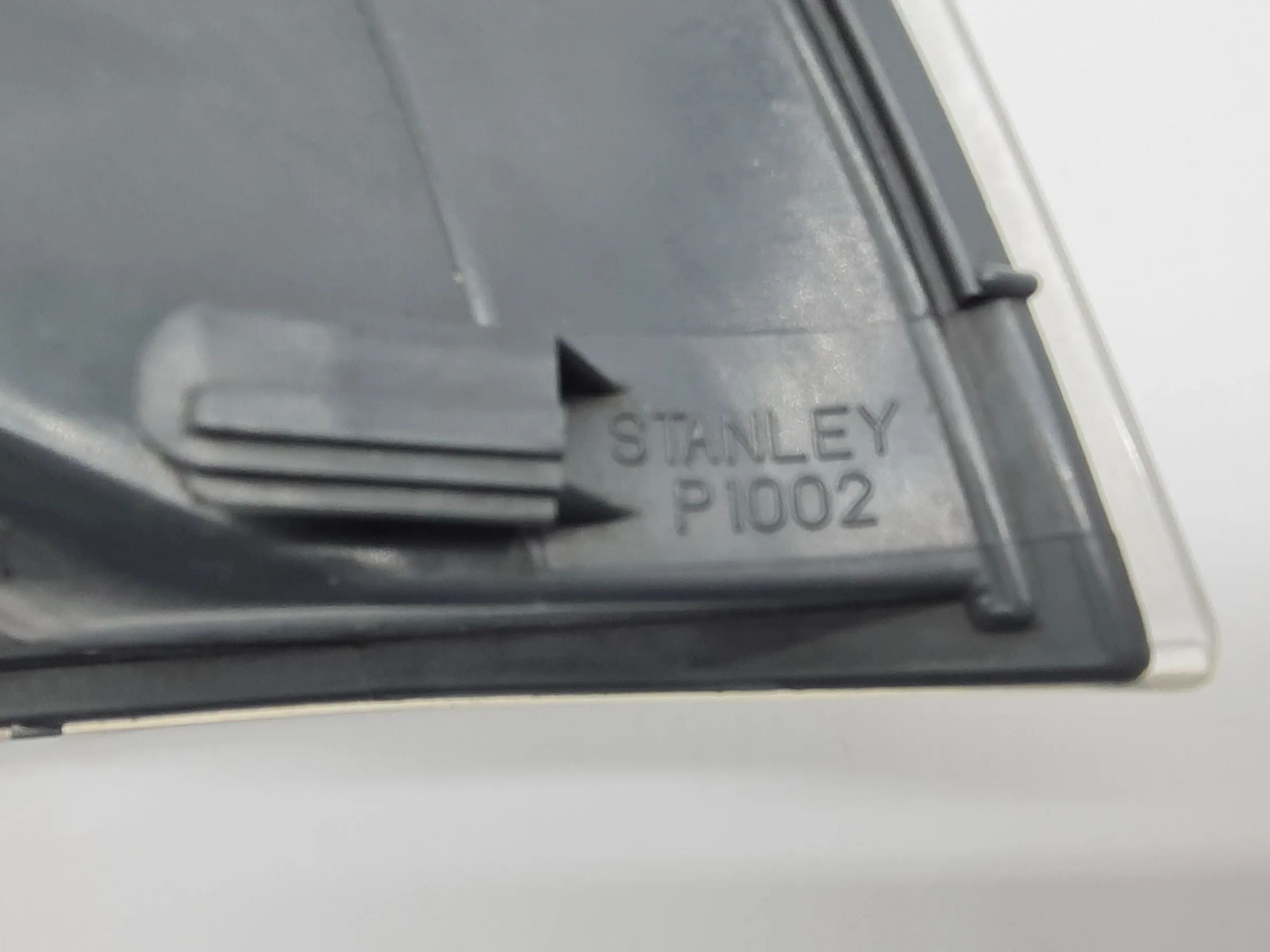 Original Mazda Demio (DW) Blinker Blinklicht Links E4016522