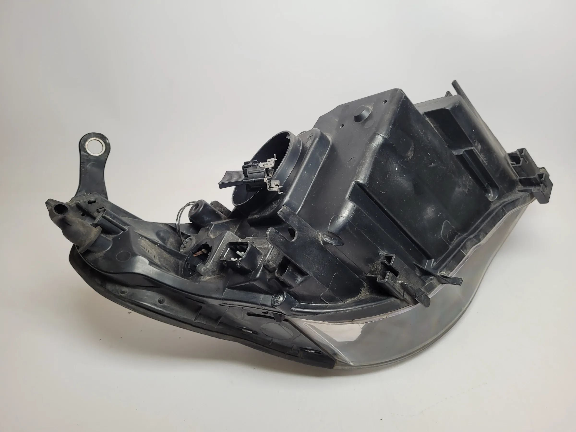 BMW 5er (E60/E61) Scheinwerfer / Frontleuchte Links 15872100