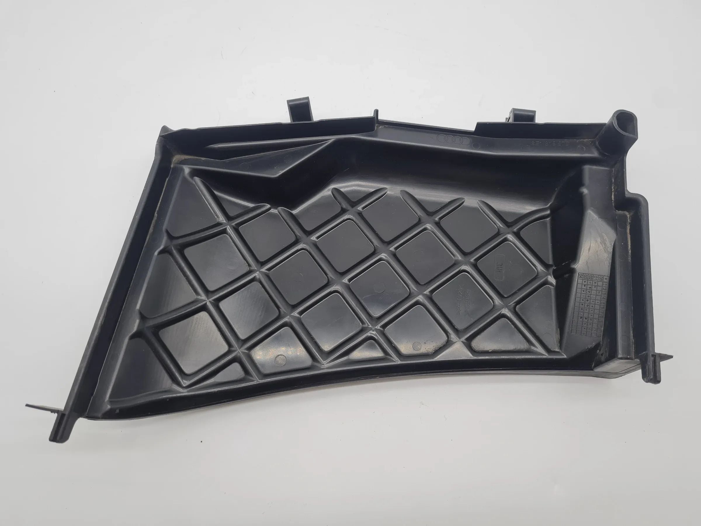 Original Audi A4 (8ED) Abdeckung Motorraum Pollenfilter 8E1819979A