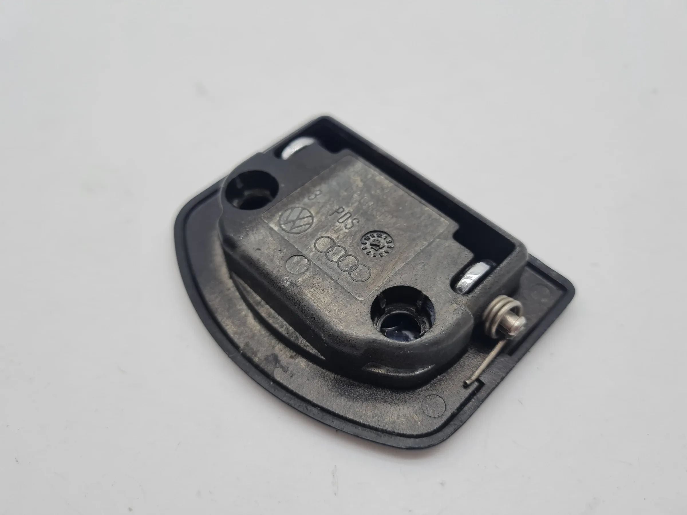 Original Audi A3 (8L1) Festspannöse Verzurröse Gepäcköse 8D9864203