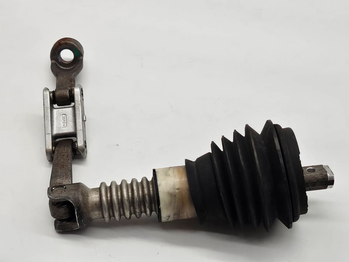 Original MERCEDES-BENZ C-Klasse W203 Lenksäulenwelle Gelenk 2104620748