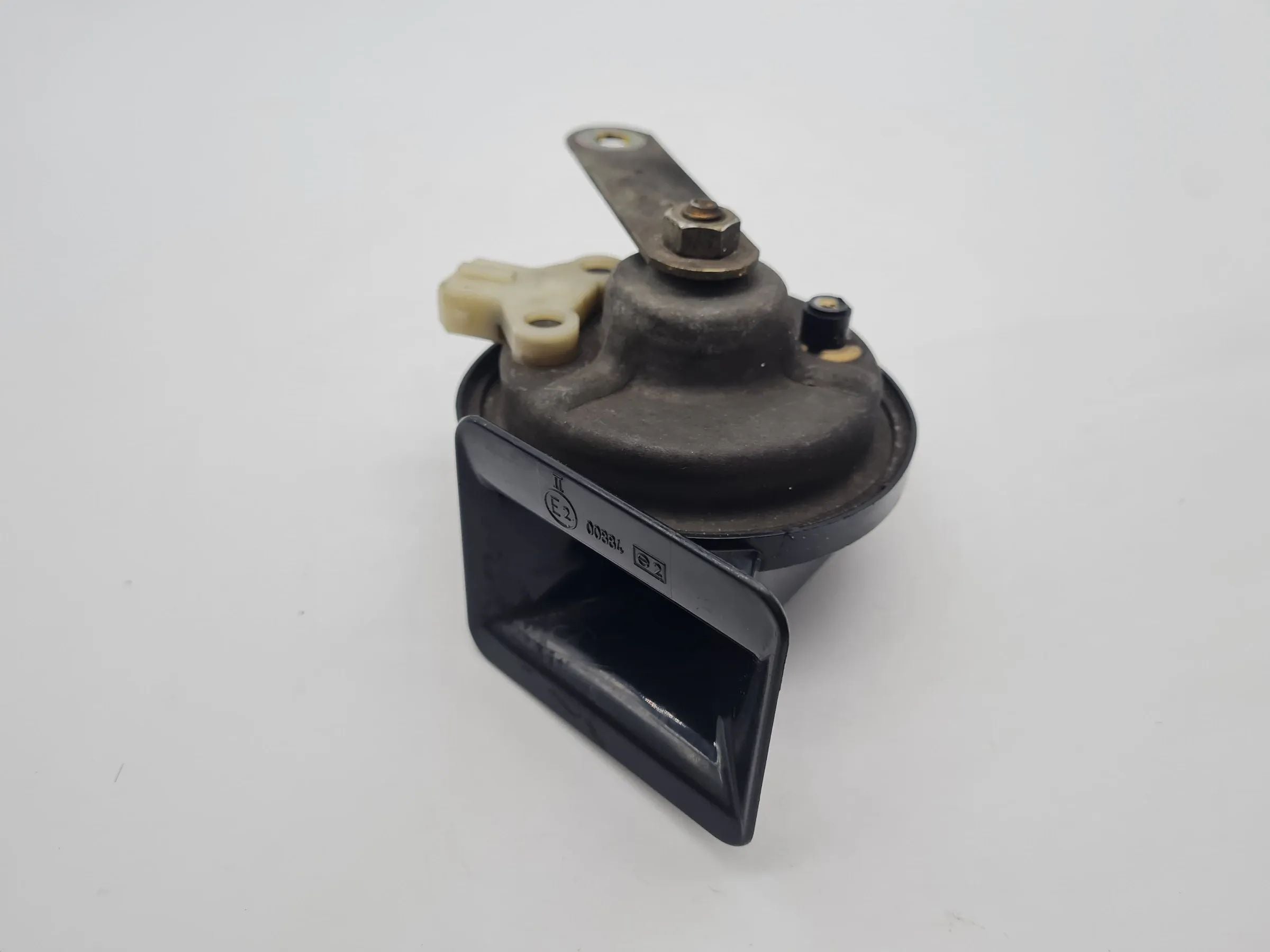 Original VW Golf IV 4 (1J5/1J1) Hupe Signalhorn E200884