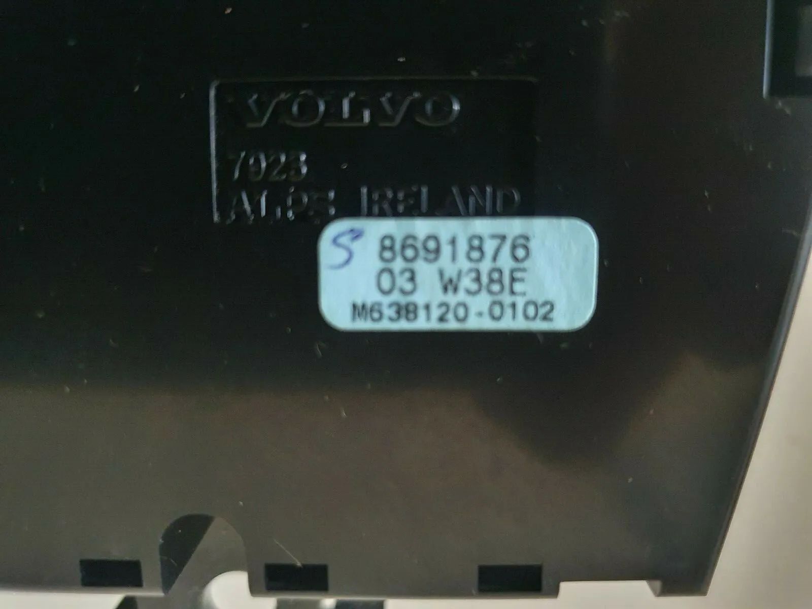 Original climate control unit / control unit Volvo V70/2, V70 II, XC70, S60 8691876 