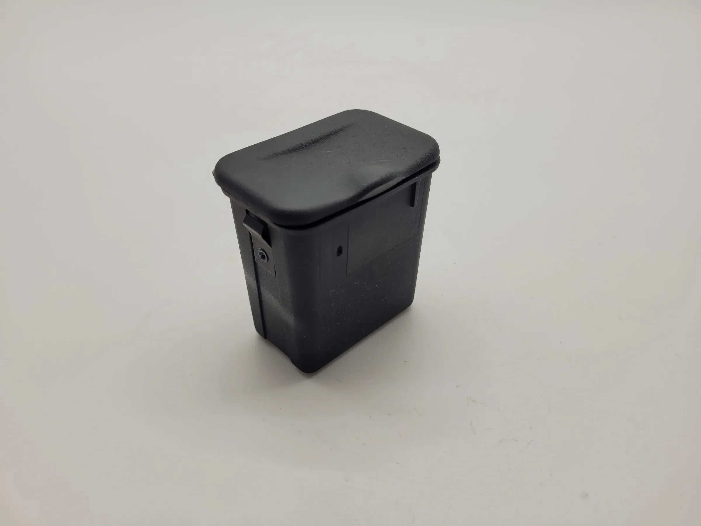 Original Opel Zafira A (T98) Aschenbecher Hinten L/R 90580259-4