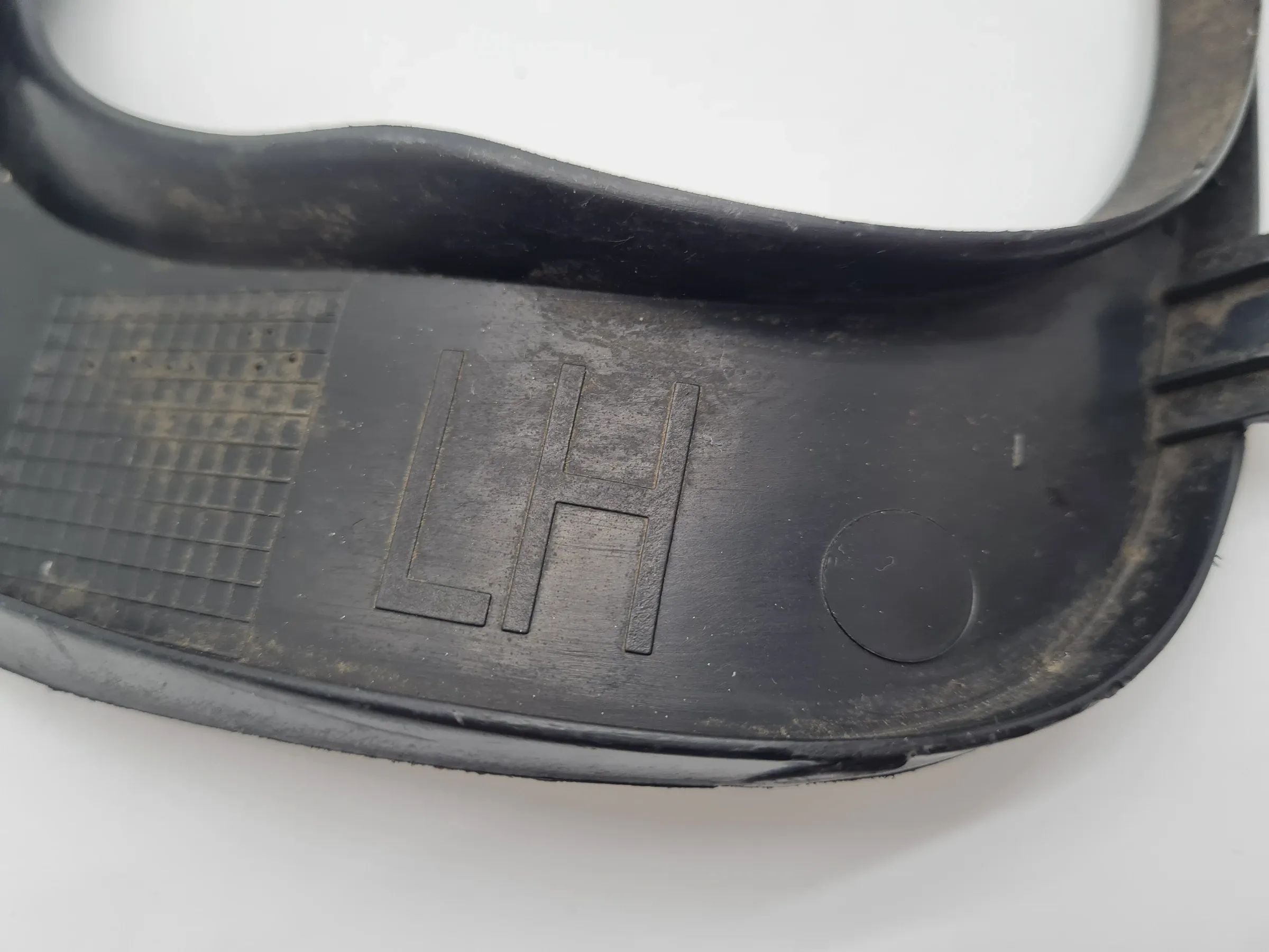 Original BMW X5 (E53) Stoßstange Auspuff Abdeckung Links 7002955