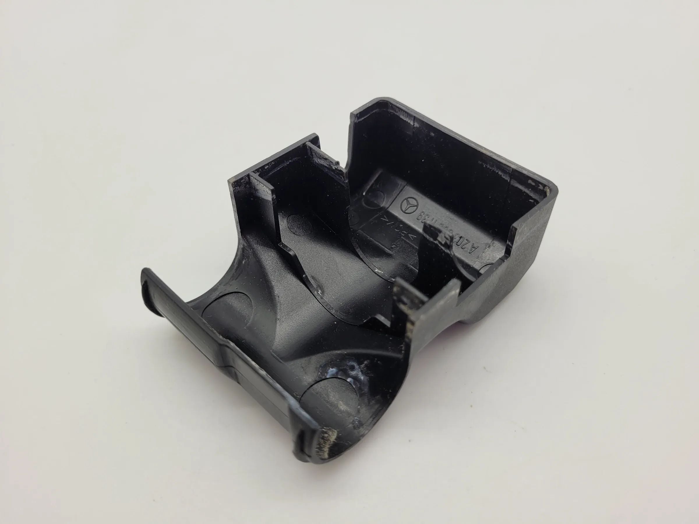 Original Mercedes-Benz C-Klasse (W203) Sicherheitsgurtbezug Links 60439.01