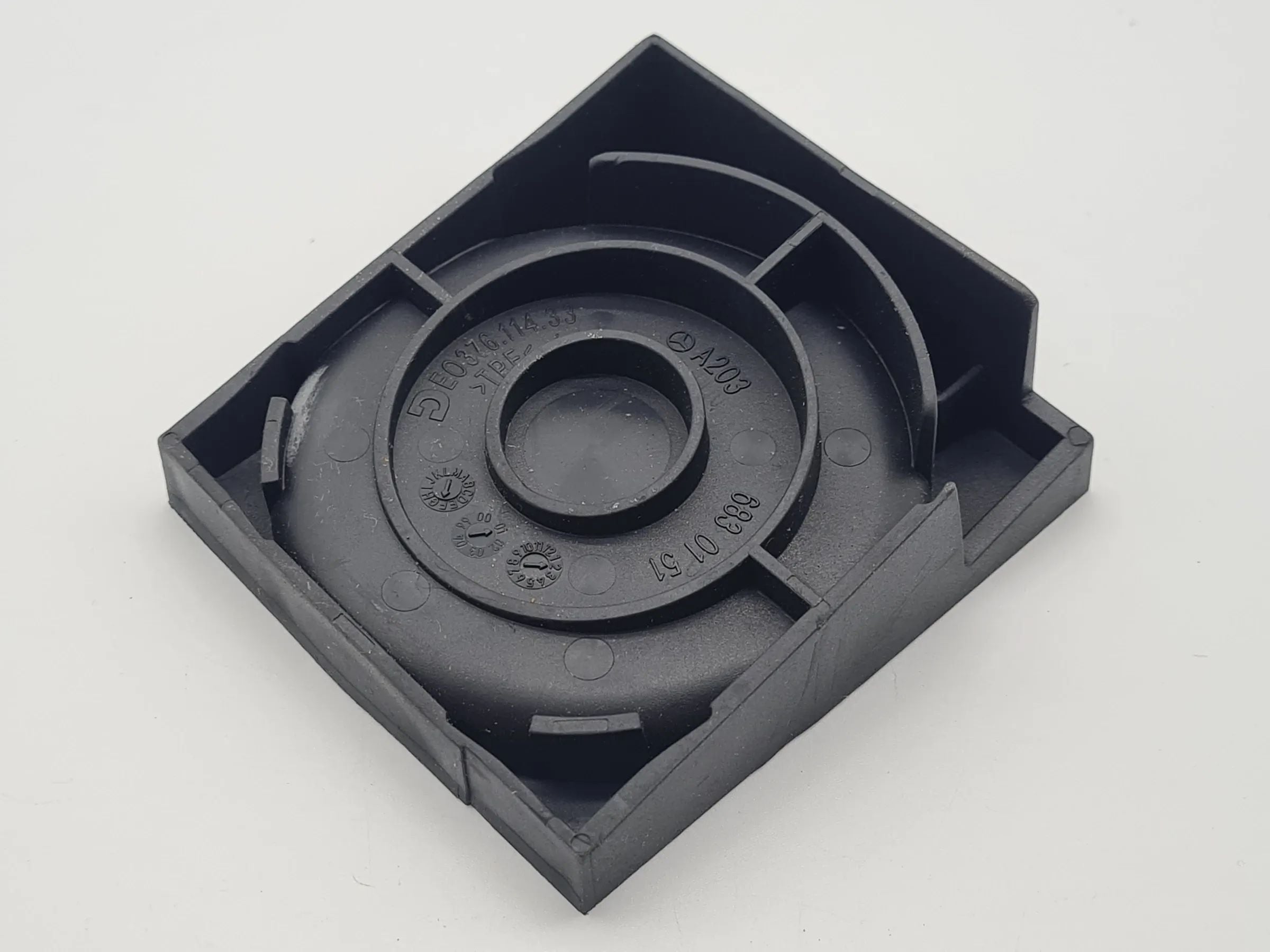 Original Mercedes-Benz C-Klasse (W203) Becherhalter Pad Matte A2036830151