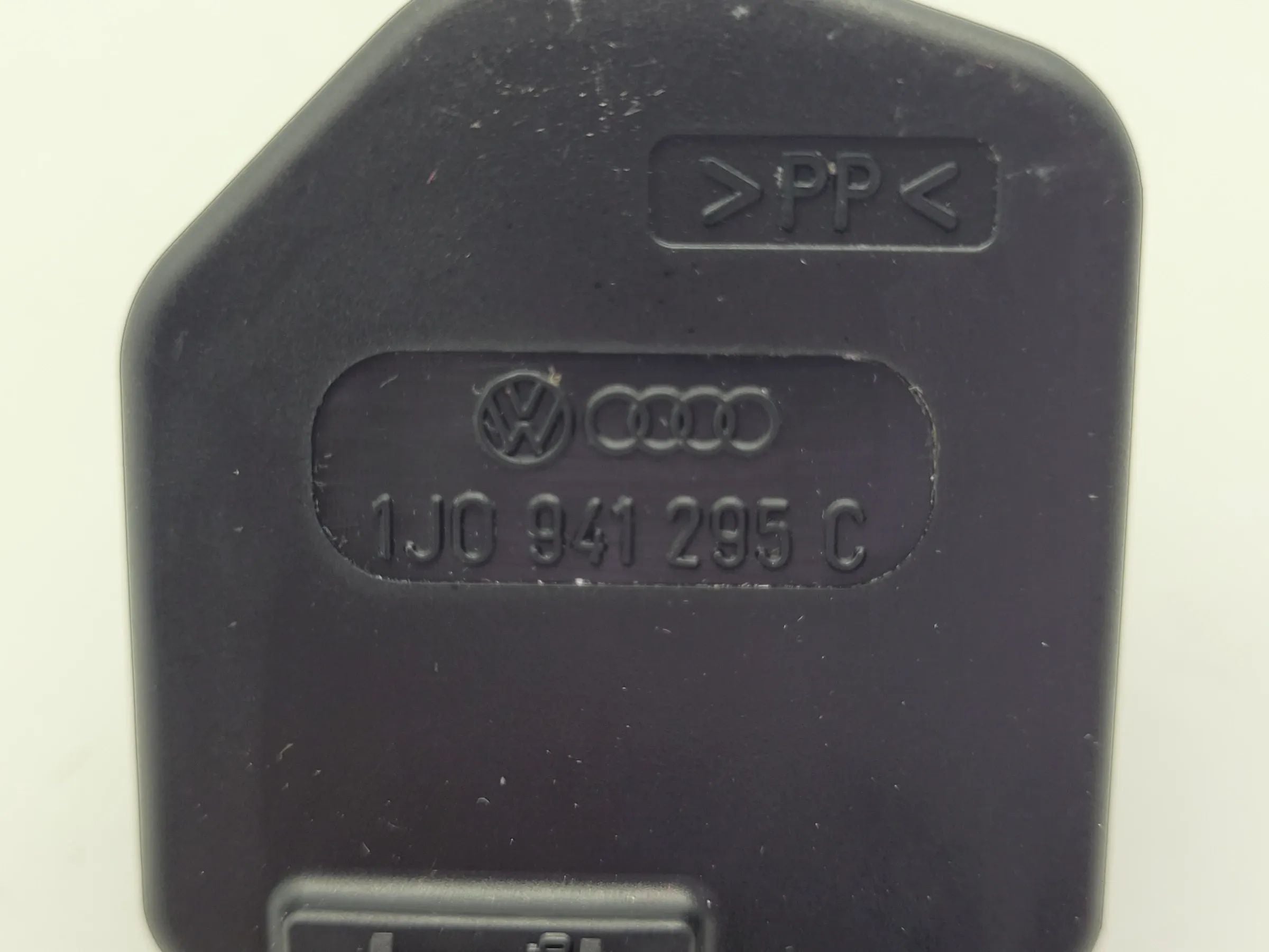 Original VW Golf IV Scheinwerfer Leuchtweitenregulierung LWR L/R 1J0941295C