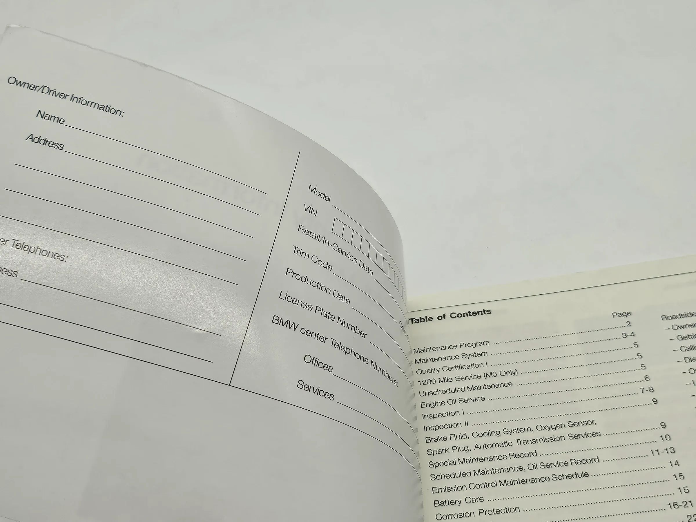 Original BMW E46 325i 330i M3  Service und Garantie Informationen 2003 englisch