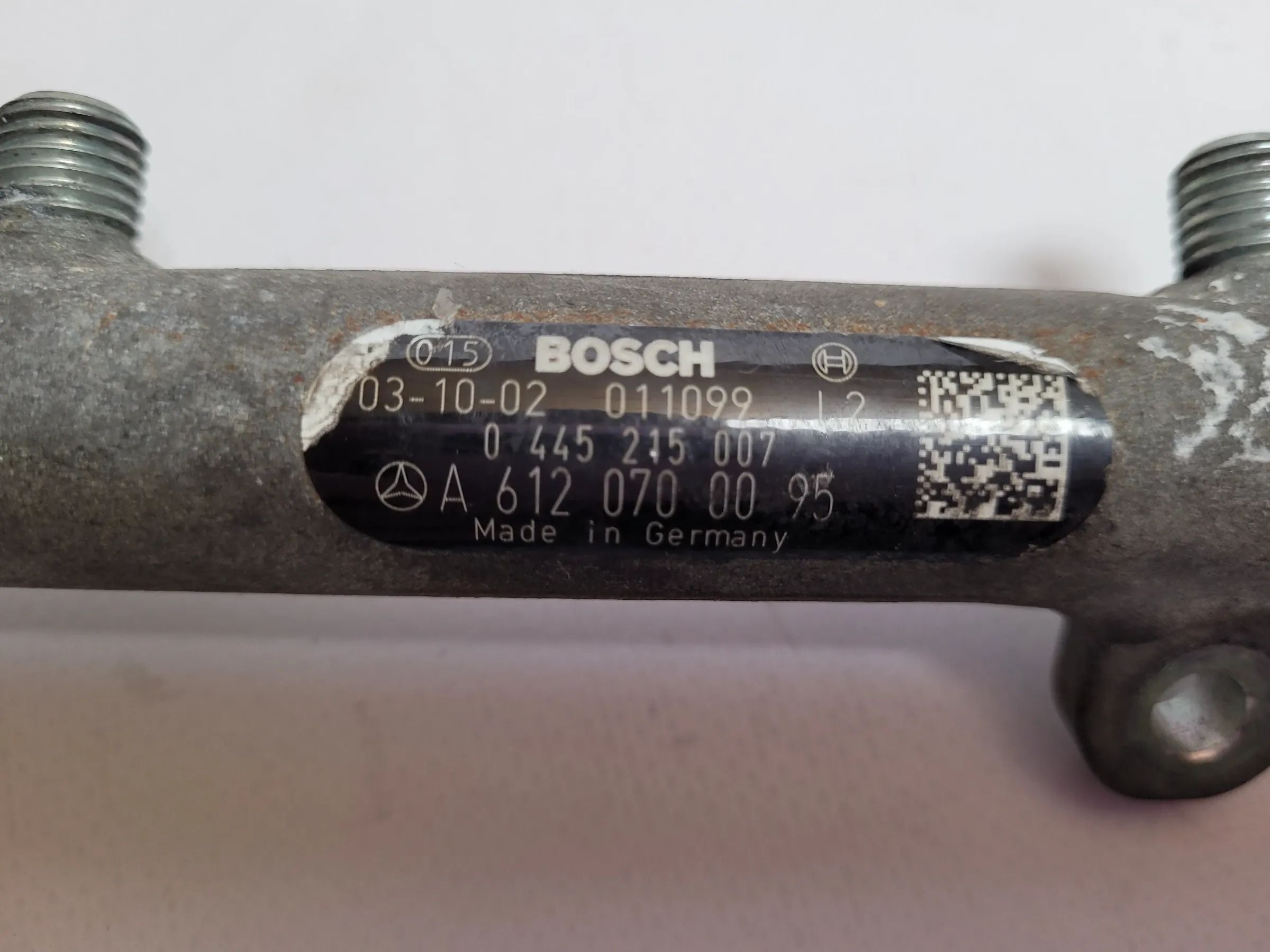 Original Mercedes C-Klasse Verteilerrohr Kraftstoff/Commonrail A6120700095