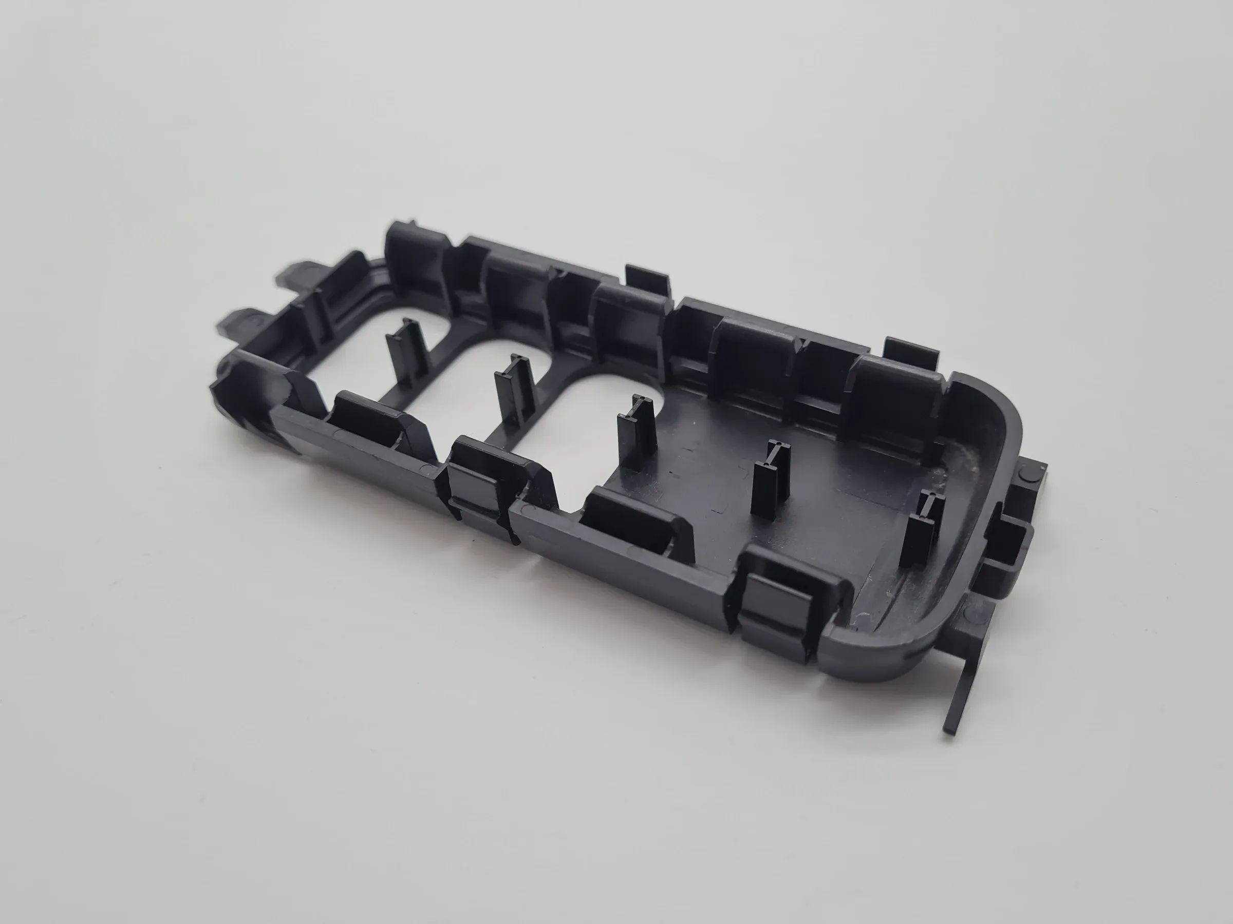 Original Mercedes-Benz A-Klasse (W168) Rahmen Blende Einparkhilfe A1685450191