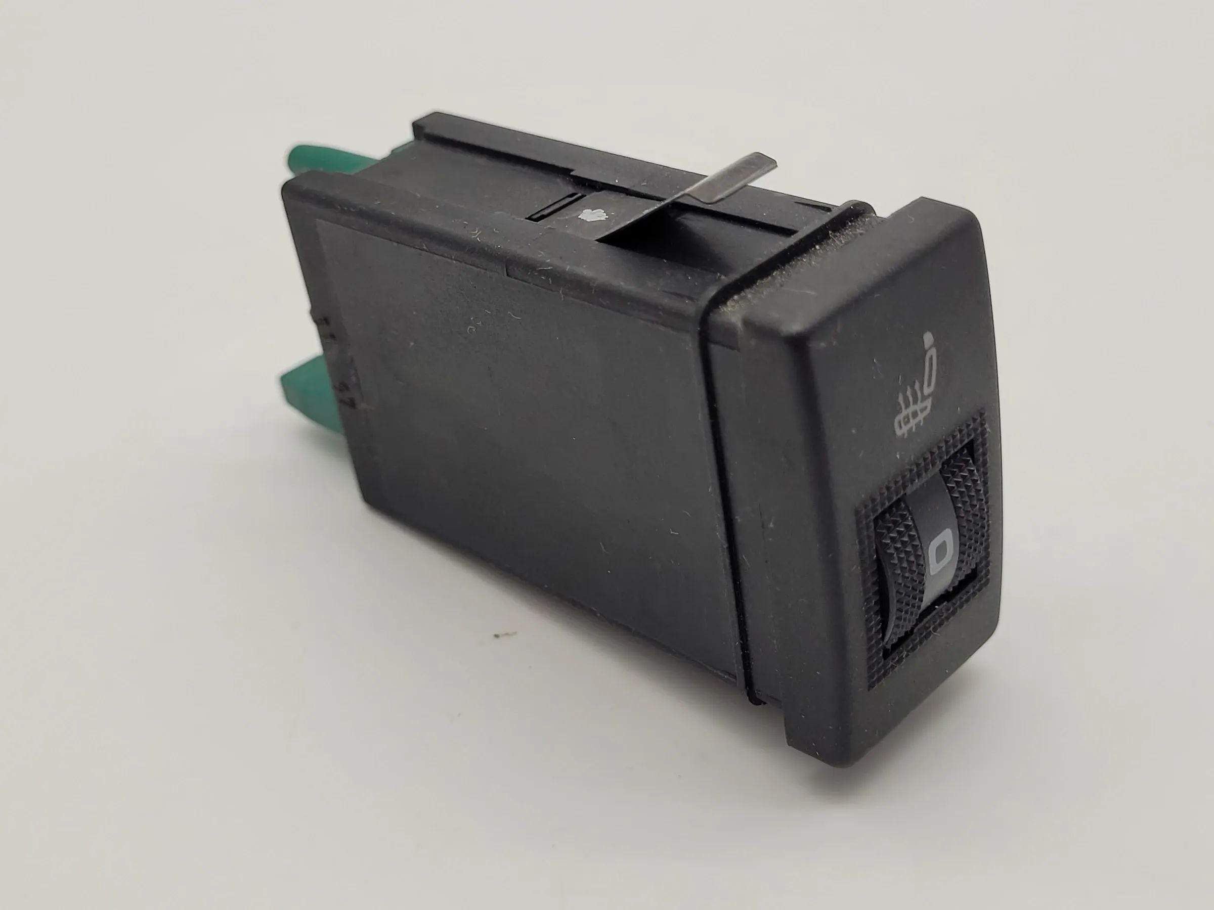 Original AUDI A4 (8D2/B5) Schalter Sitzheizung, 8D0963563