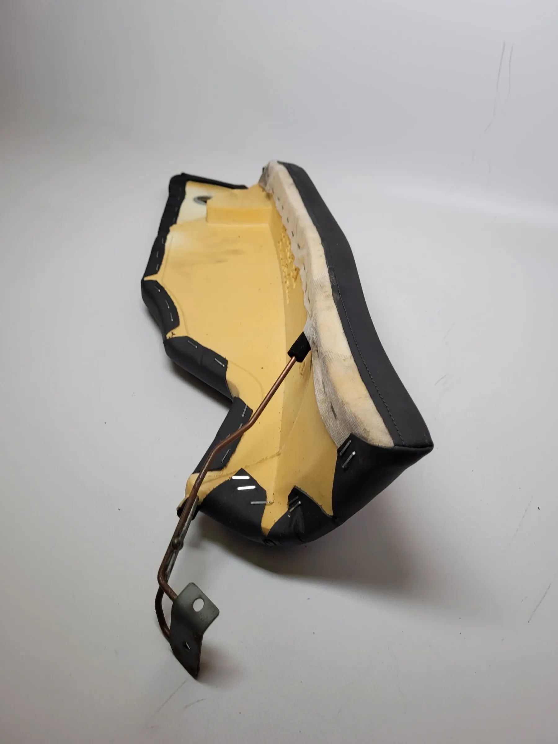 Original Audi A4 (8E/B6/B7) Seitenverkleidung Rücksitzbank Rechts 8E5885704