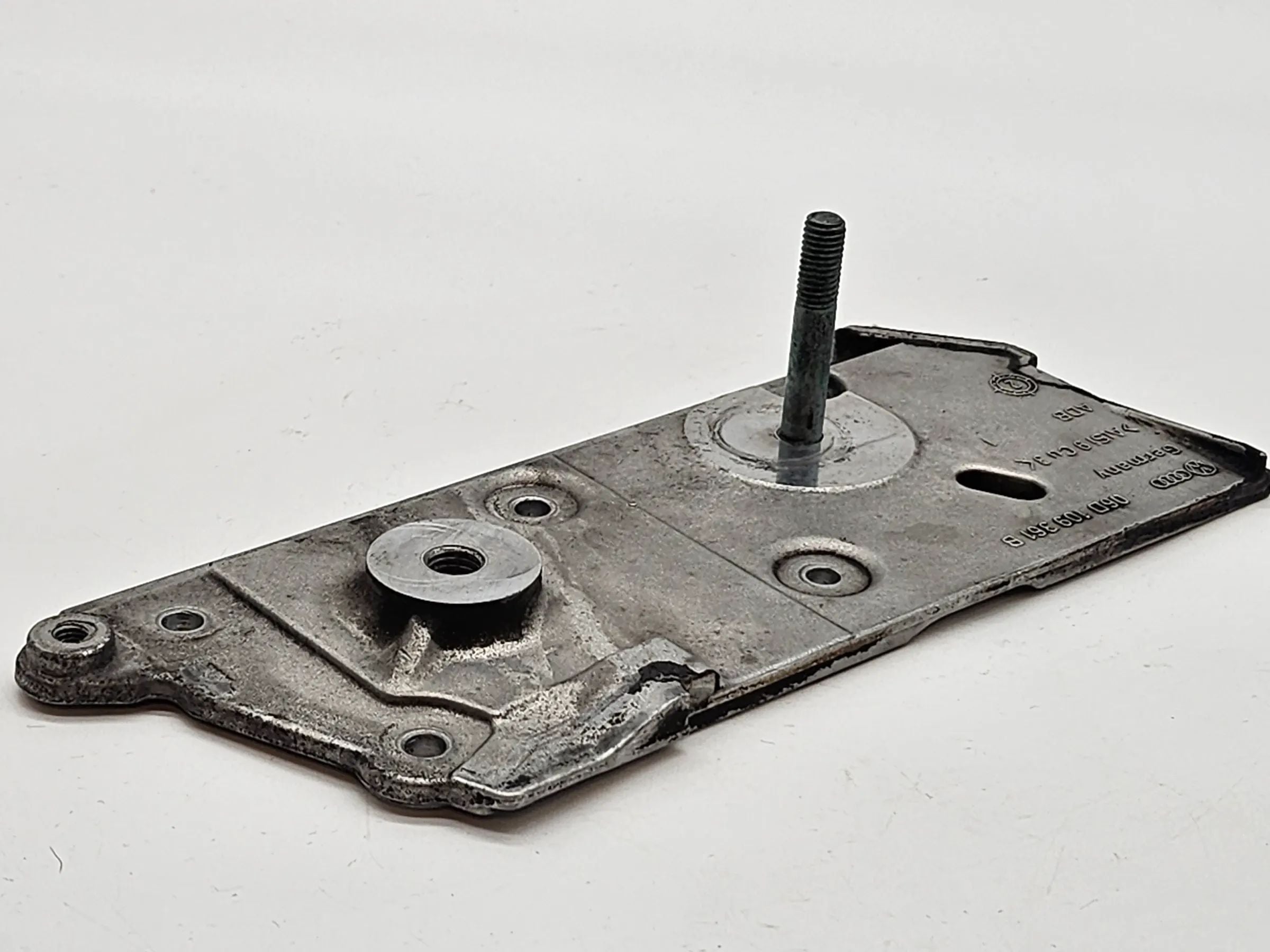 Original Audi A4 8E B6 2,0L FSI AWA Motordeckel Spannrolle 06d109361b