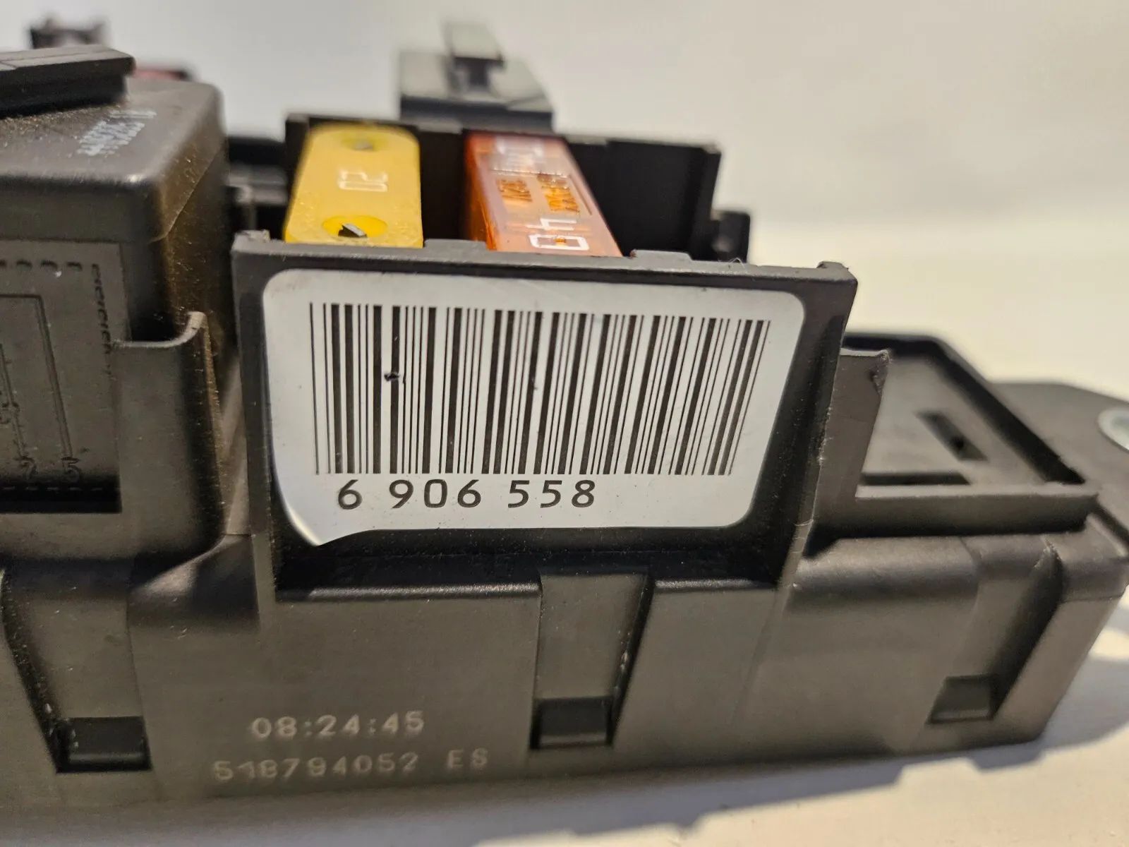 Orijinal BMW E61 525i 192 PS Sigorta Kutusu 6906558-07