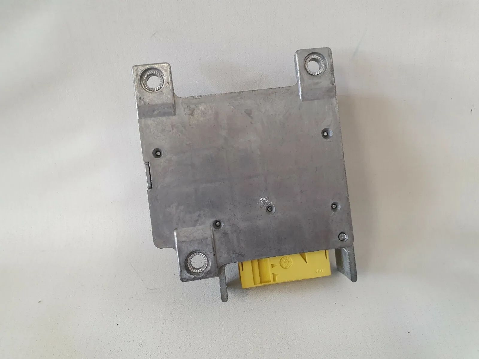 อะไหล่แท้กล่องควบคุมถุงลมนิรภัย FORD Fiesta IV (JA, JB) 97FG14B056DF ทดสอบแล้วใช้งานได้ 100%