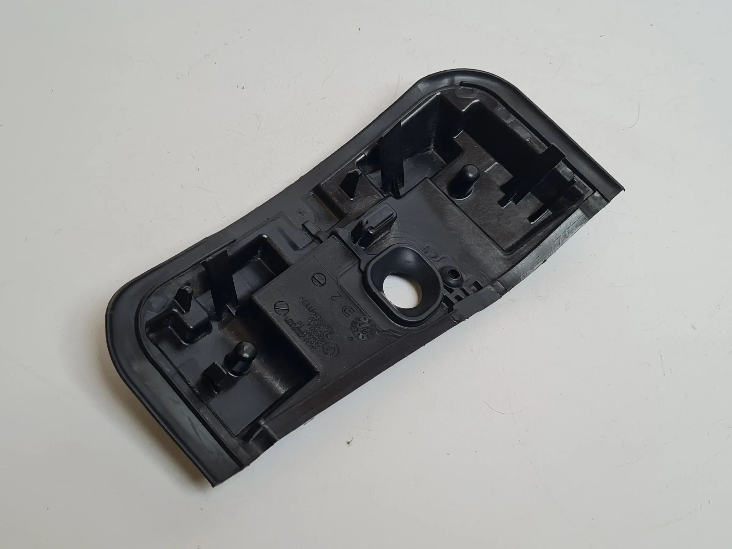 BMW 3er E90 etc. Trennwandabdichtung Abdeckung 34.30-6769327 (Original)