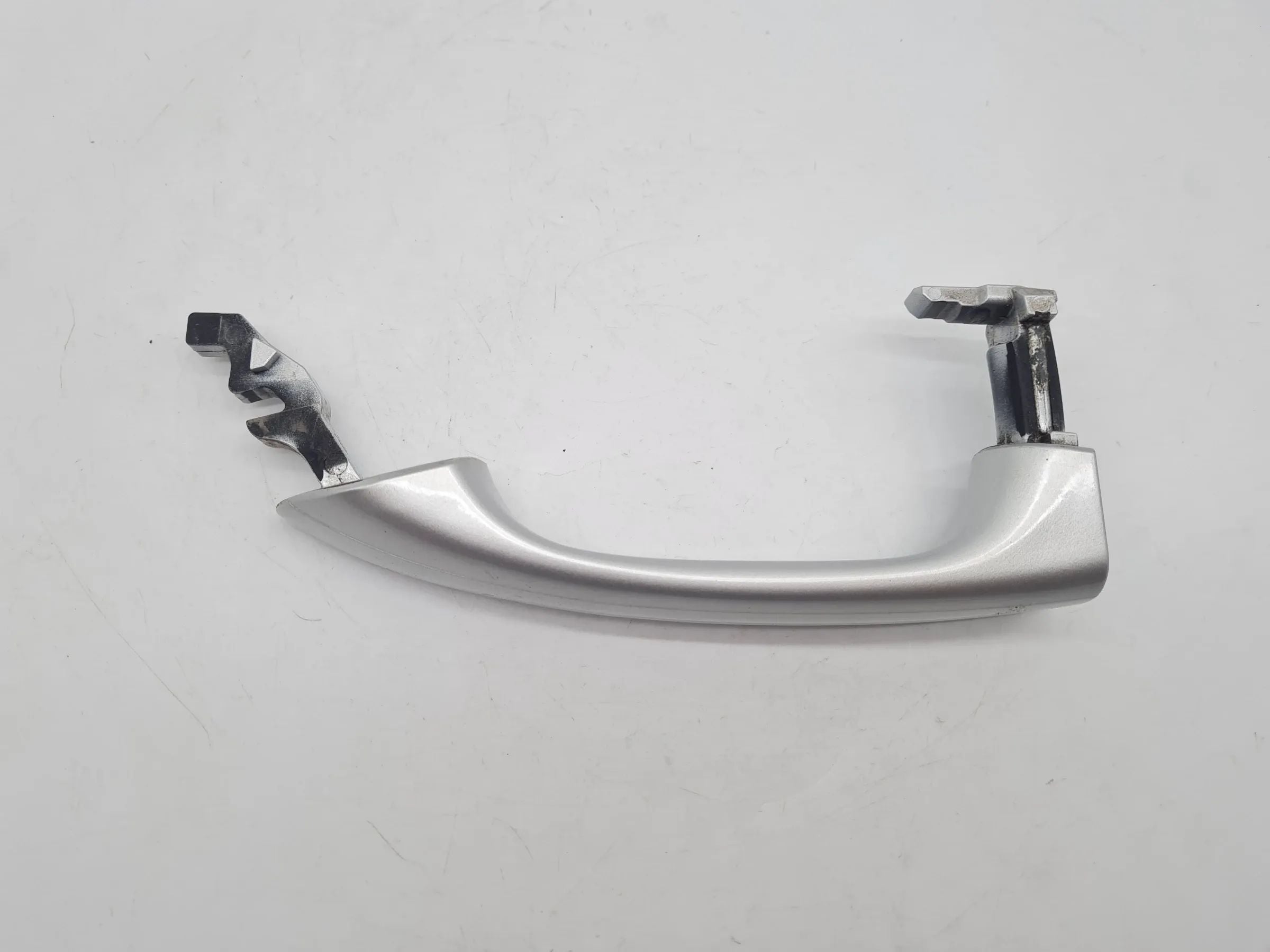 Original Mercedes-Benz C-Klasse (CL203) Türgriff Silber Links A2037600134