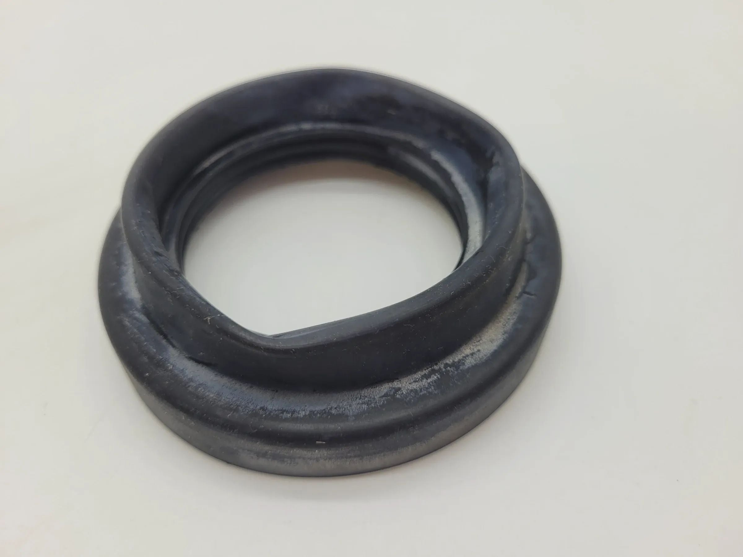 Opel Corsa C X01 Scheinwerfer Gummi Abdeckung L/R (09115047/8) (Original)