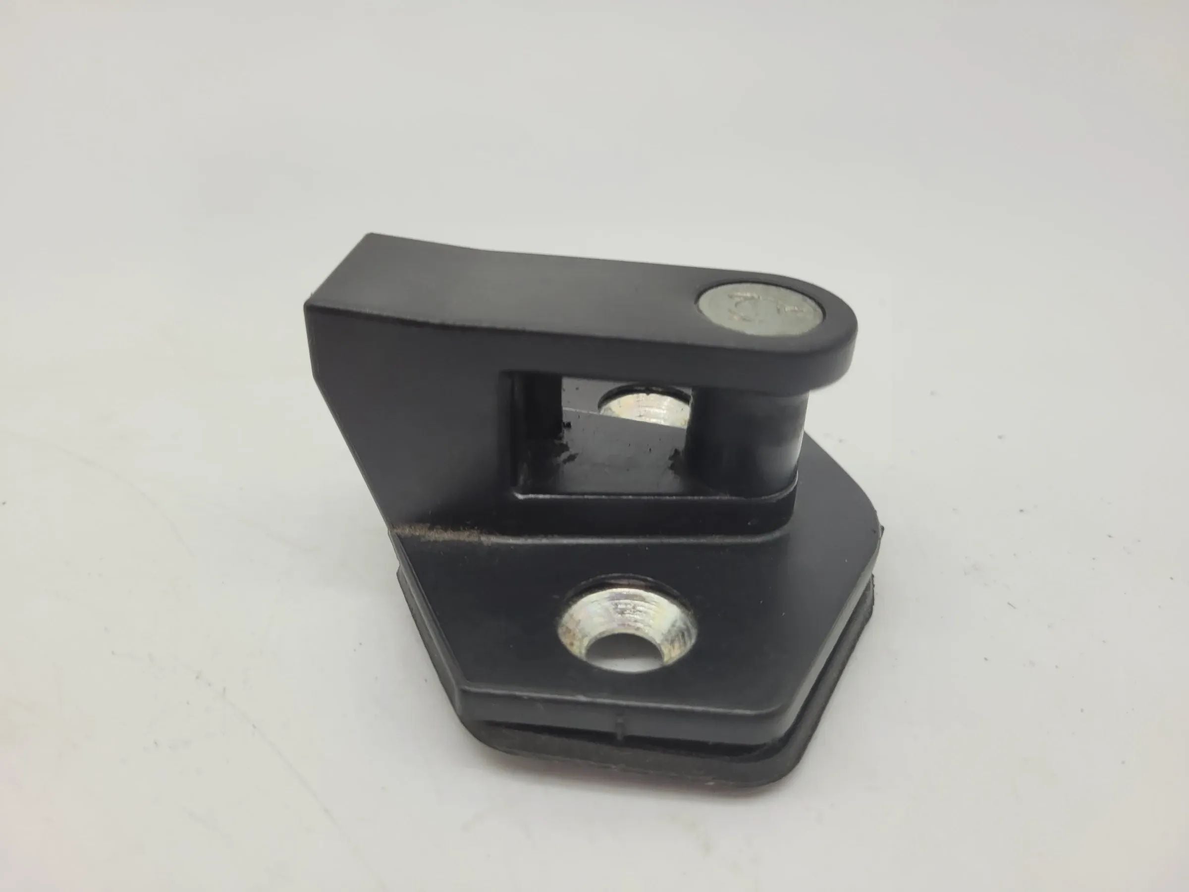BMW 5er Touring E39 Schliesskeil Türschloss Fanghaken L/R V/H 8176350 Original