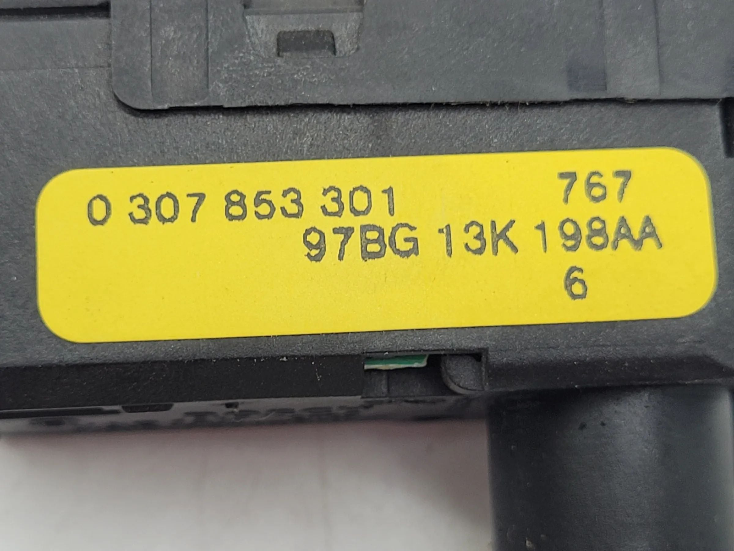 Ford Mondeo II 2 BAP/BNP Scheinwerfer Stellmotor LWR L/R 0307853301 Original