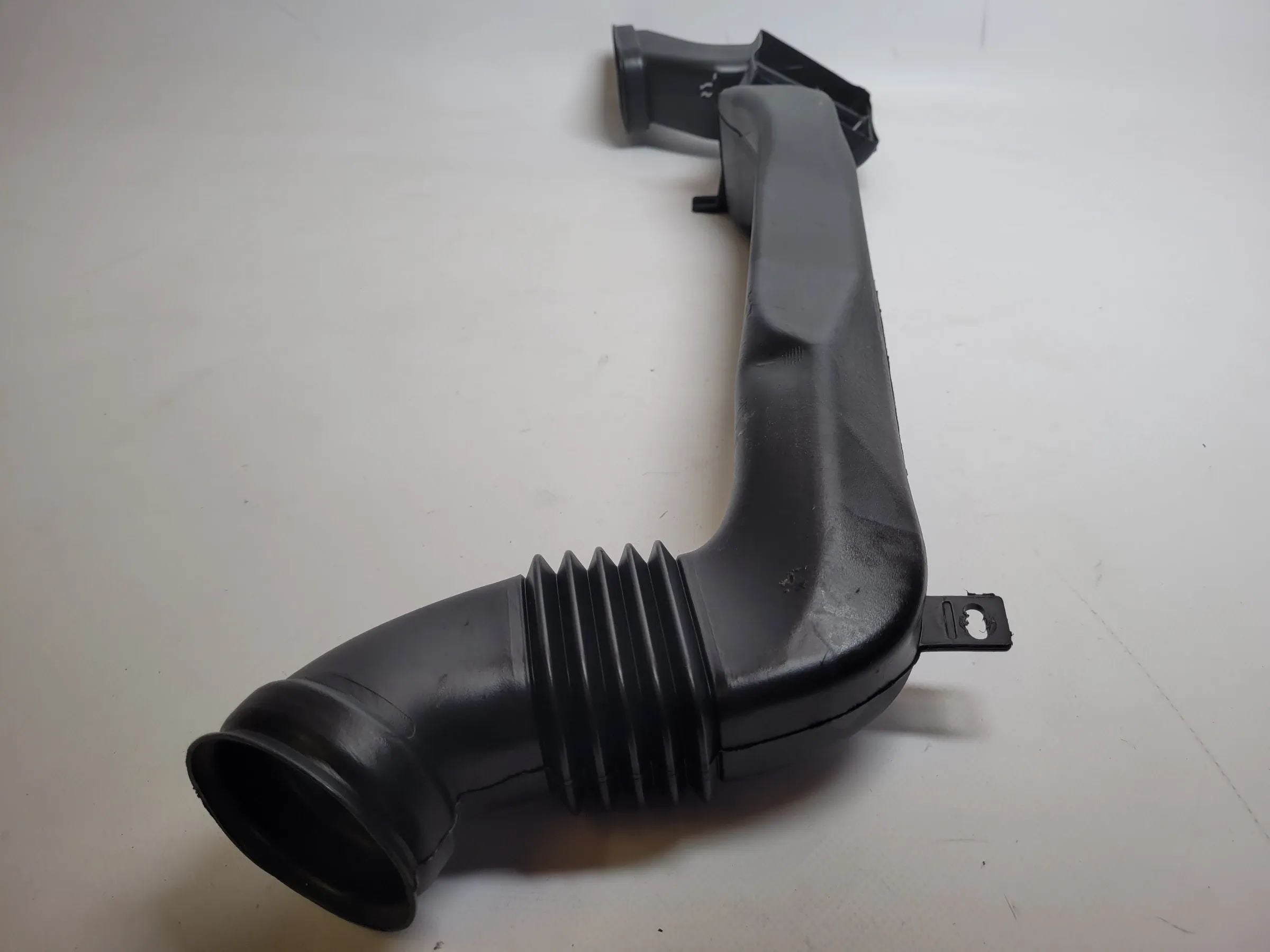 BMW 5er Touring E39 Kaltluftkanal Luft Links 64.22-8159751 Original
