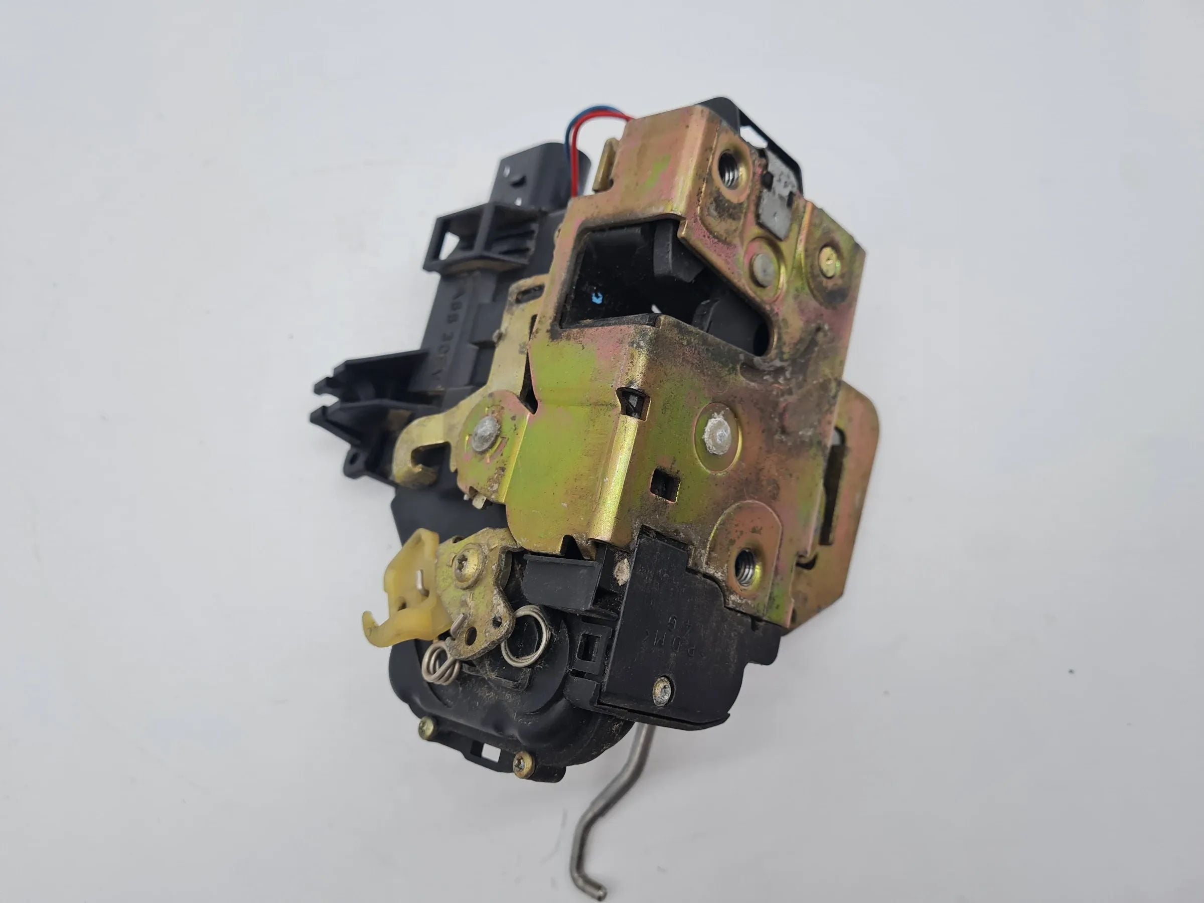 Original Audi A6 (4B2/4B4) Türschloß Stellmotor ZV Vorne Links 4B1837015B
